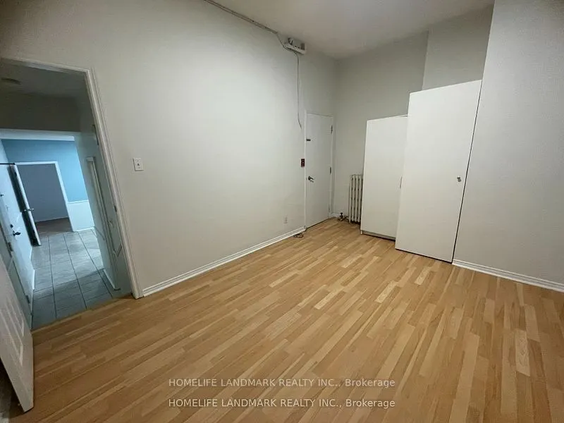 1 Spruce Street, #1