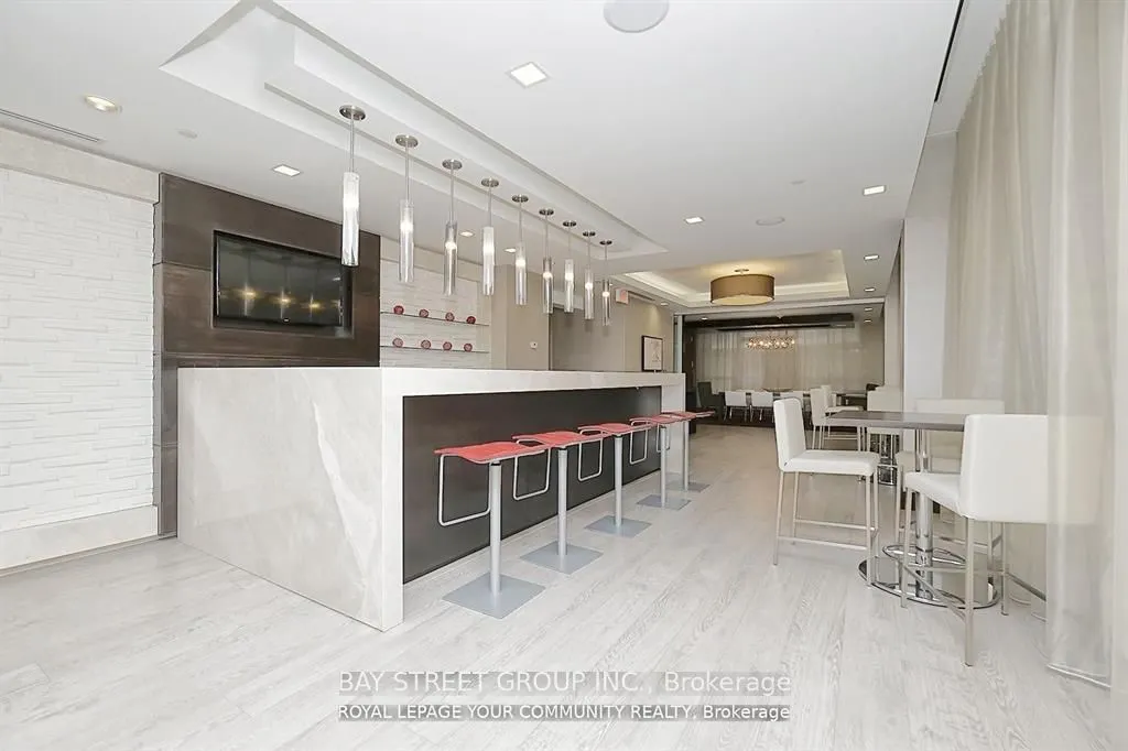 275 Yorkland Road, #3306