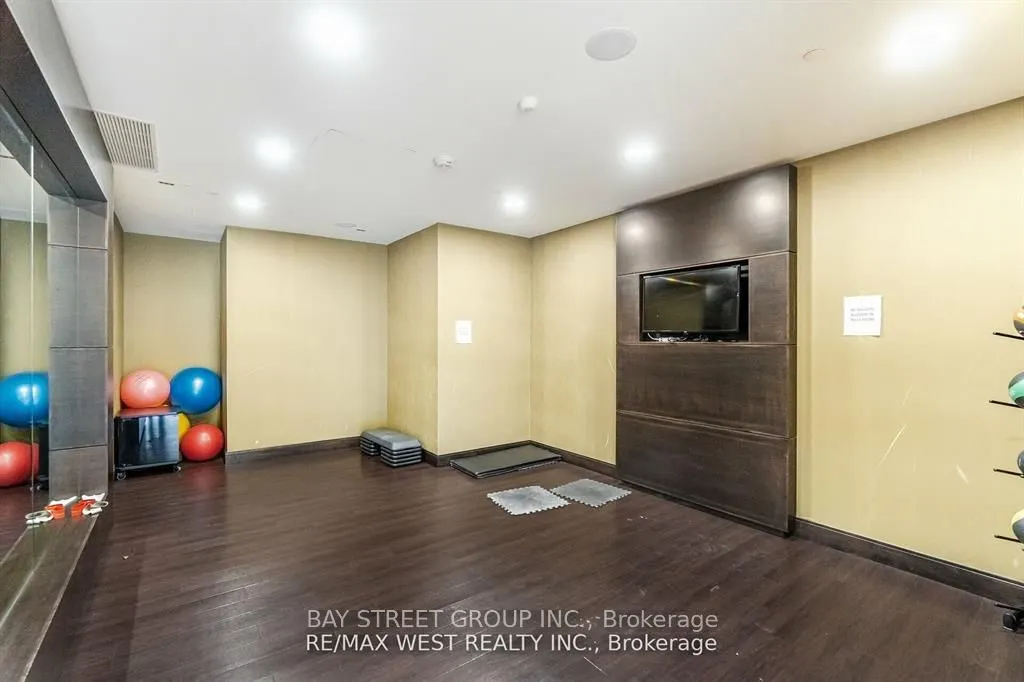 275 Yorkland Road, #3306