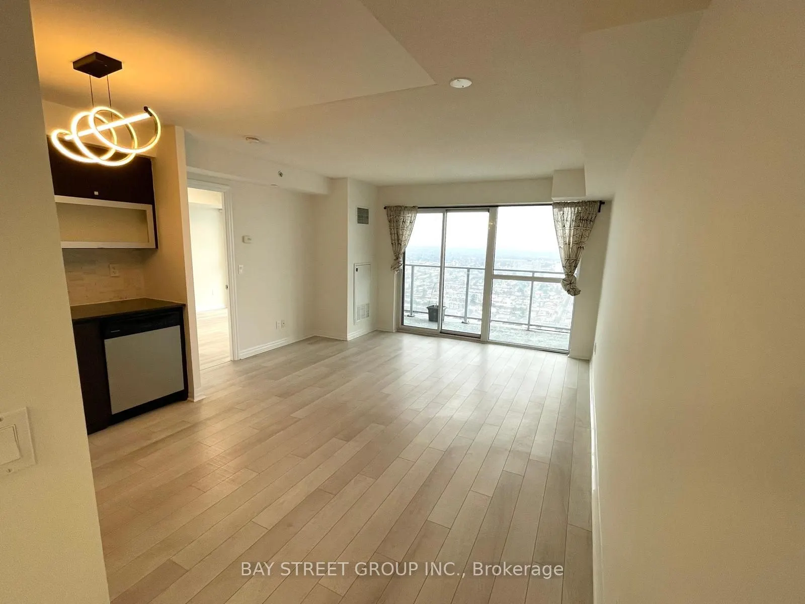 275 Yorkland Road, #3306