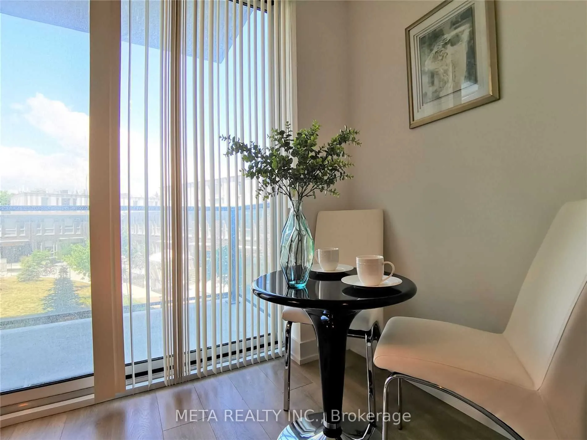 150 Fairview Mall Drive, #208