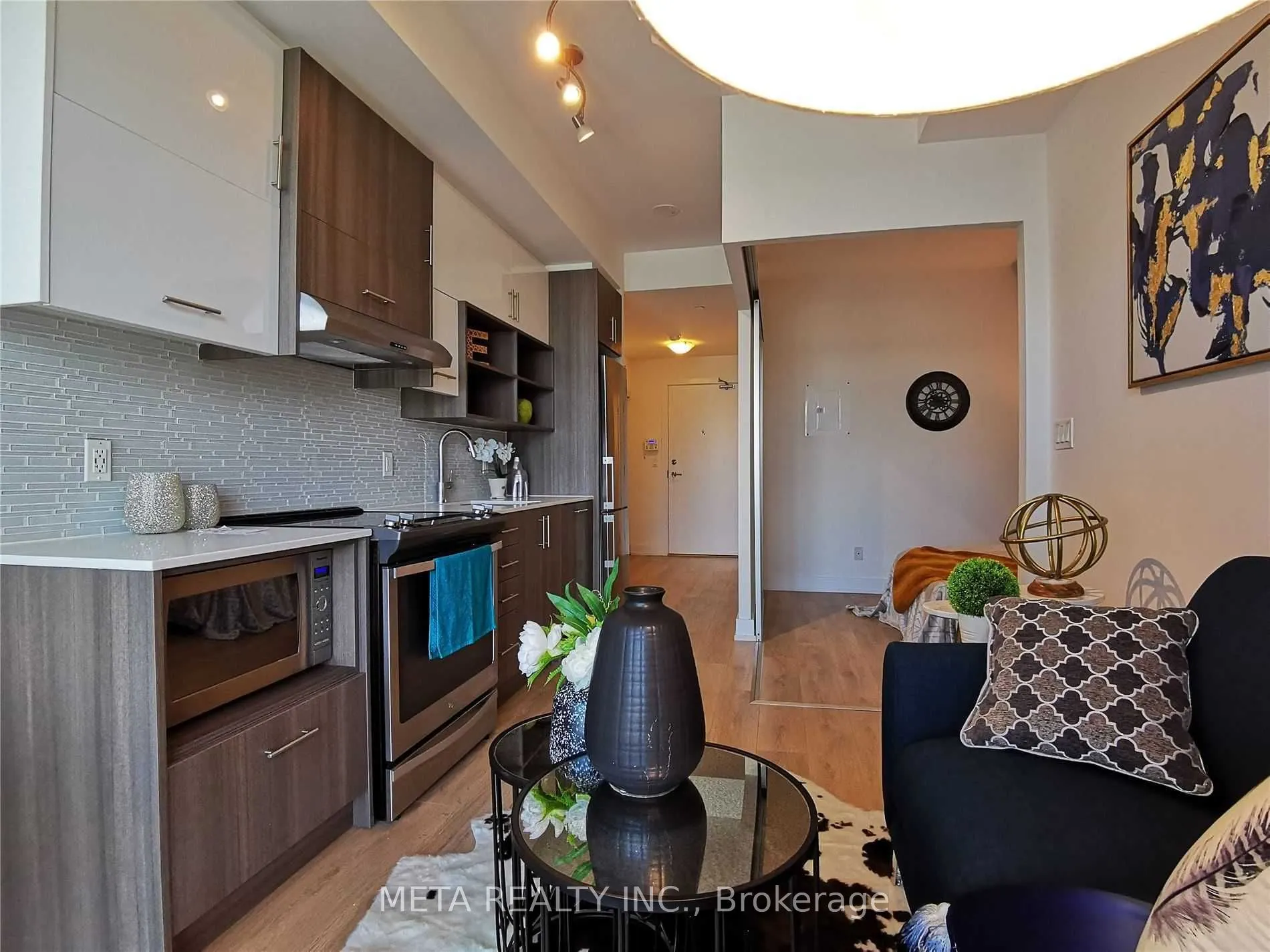 150 Fairview Mall Drive, #208