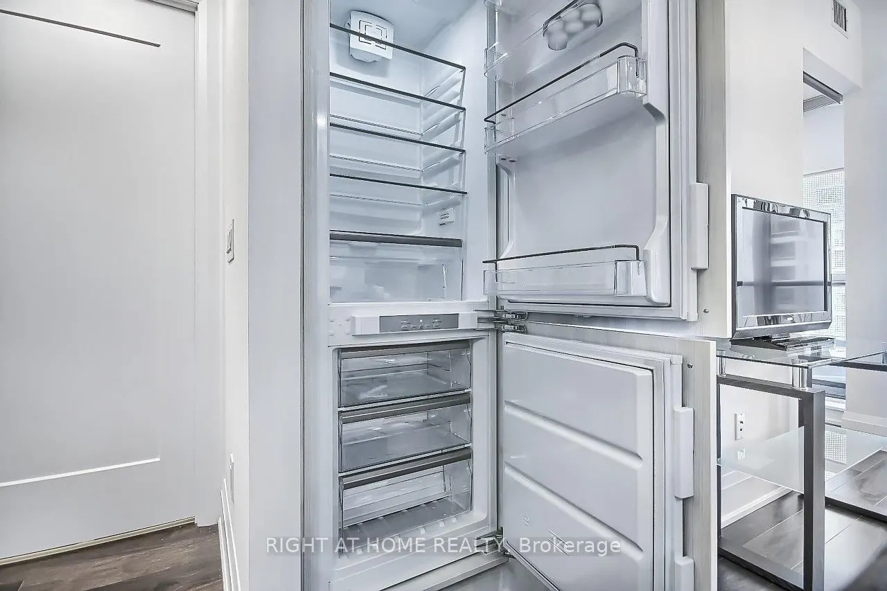 88 Cumberland Street, #1505