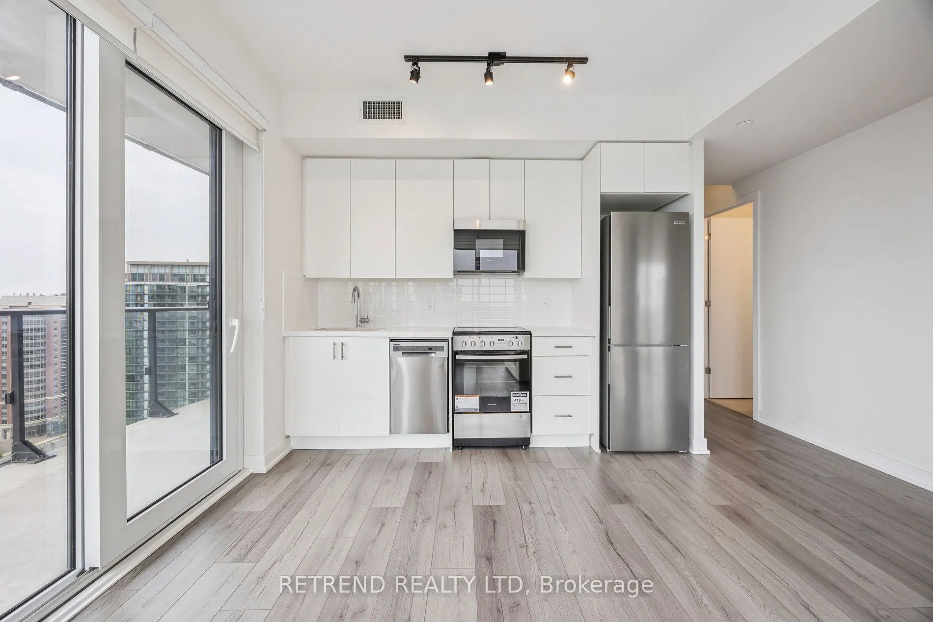 15 Ellerslie Avenue, #1708