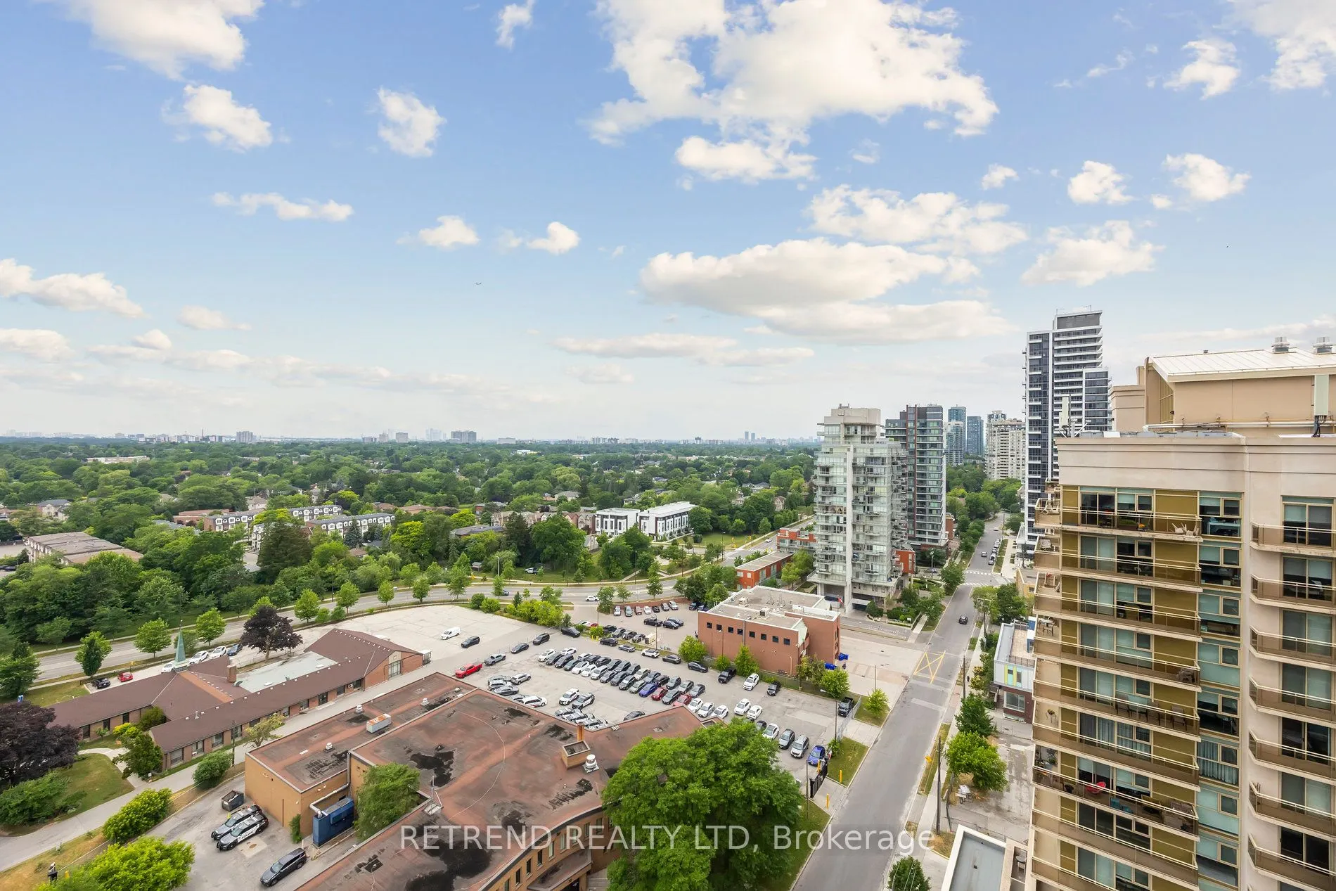 15 Ellerslie Avenue, #1708