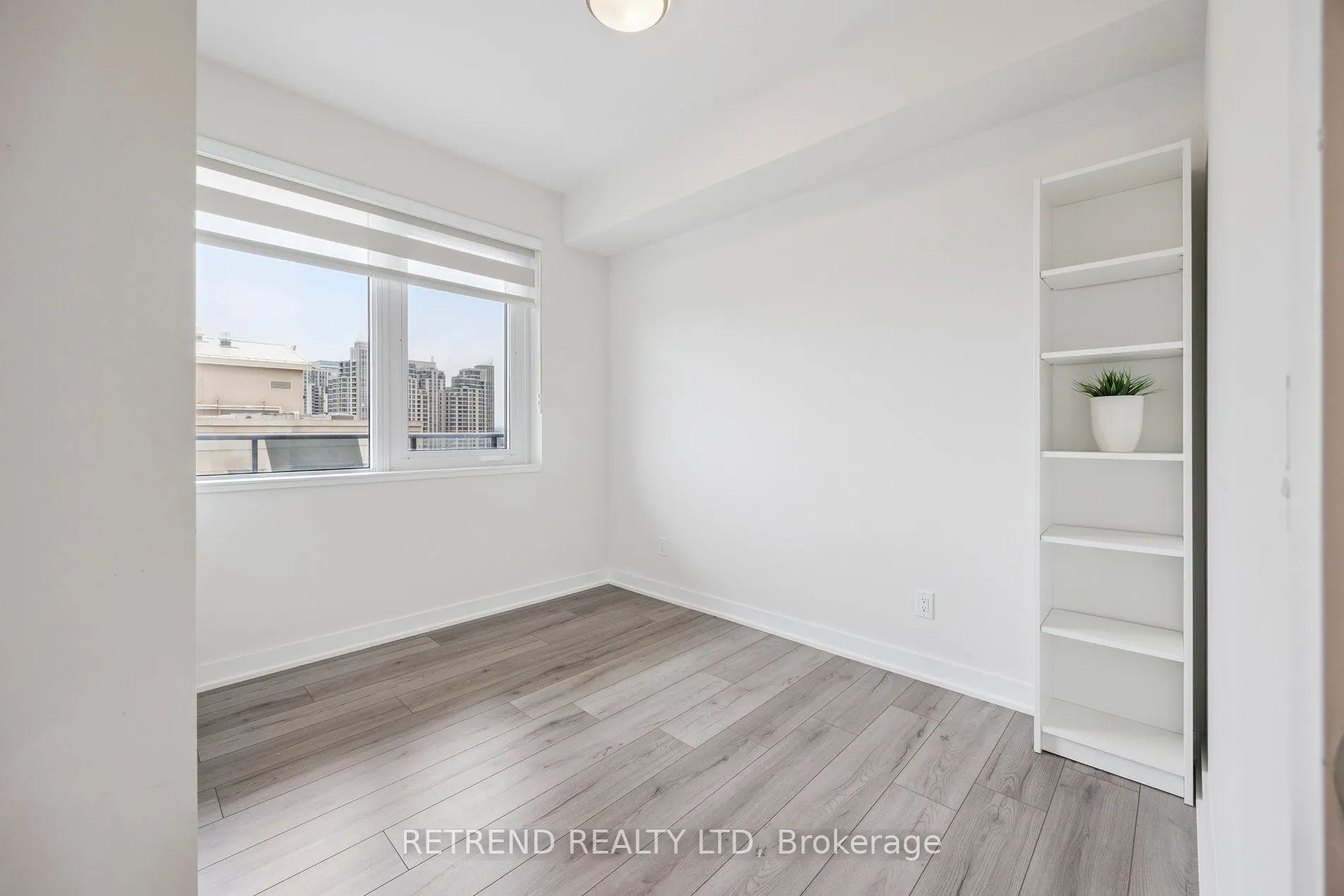 15 Ellerslie Avenue, #1708