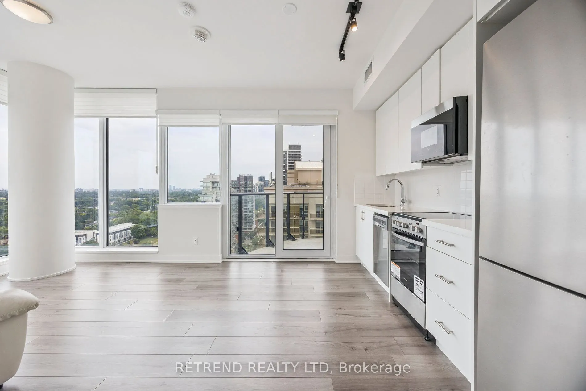 15 Ellerslie Avenue, #1708