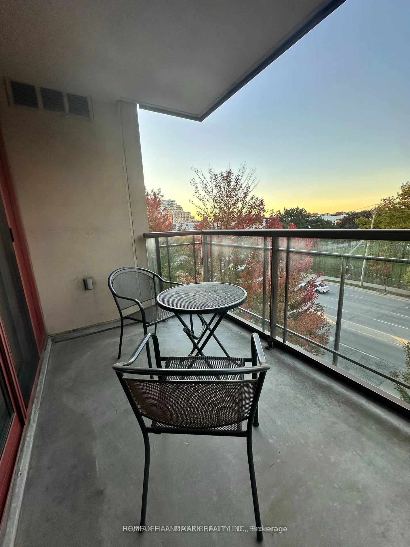 27 Rean Drive, #414
