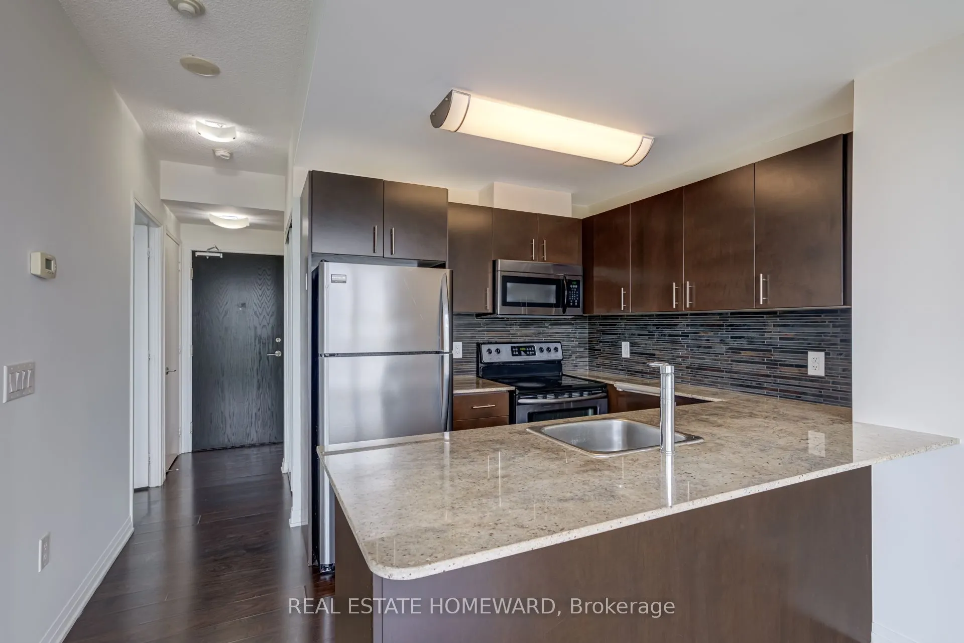 25 Cole Street, #1602