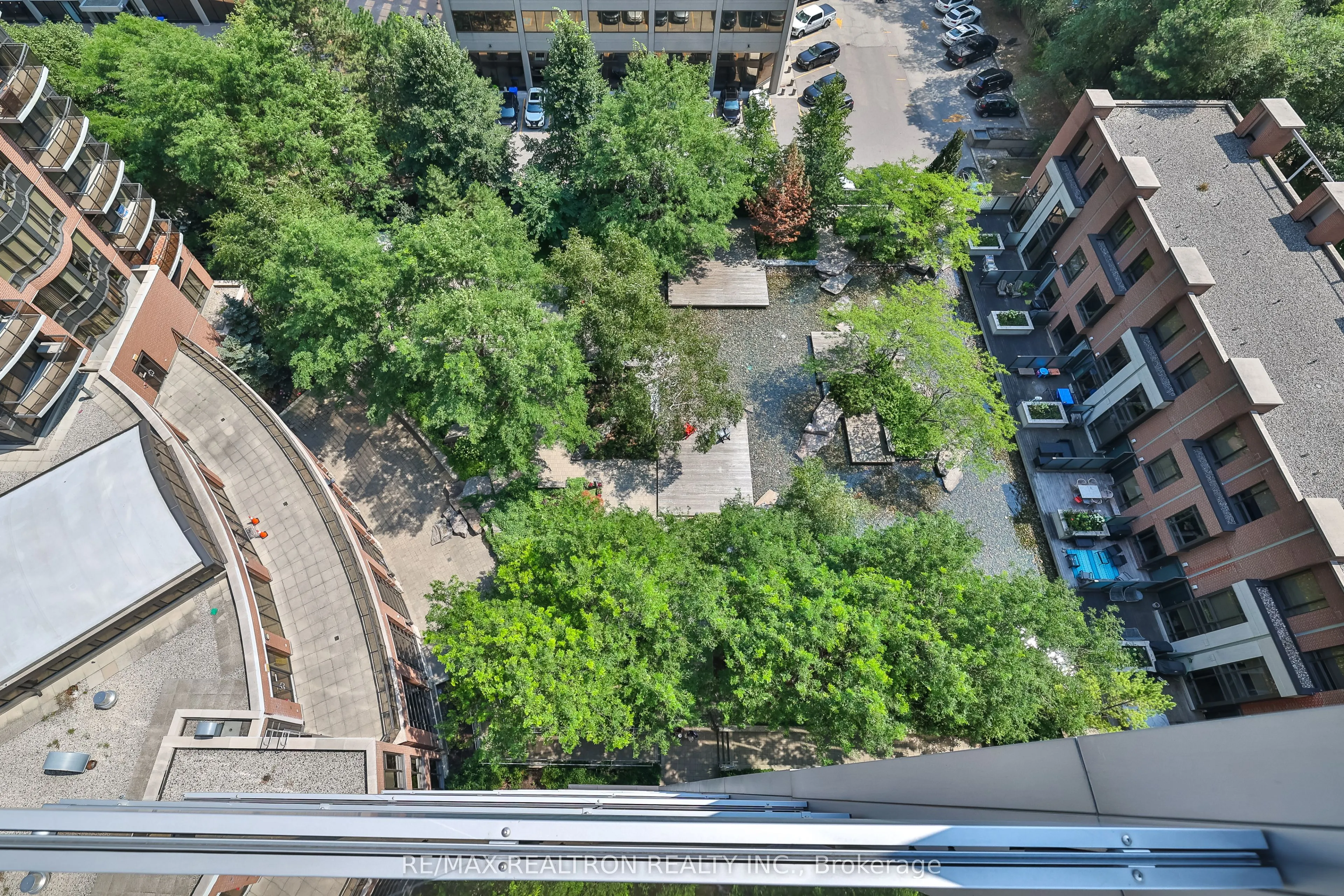 23 Sheppard Avenue E, #1505