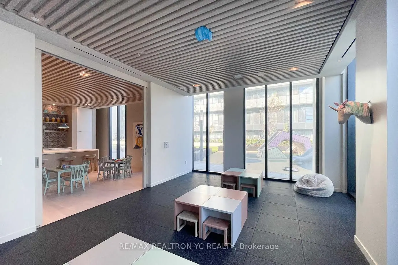 138 Downes Street, #6908