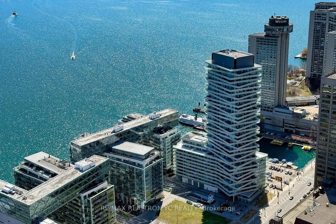 138 Downes Street, #6908