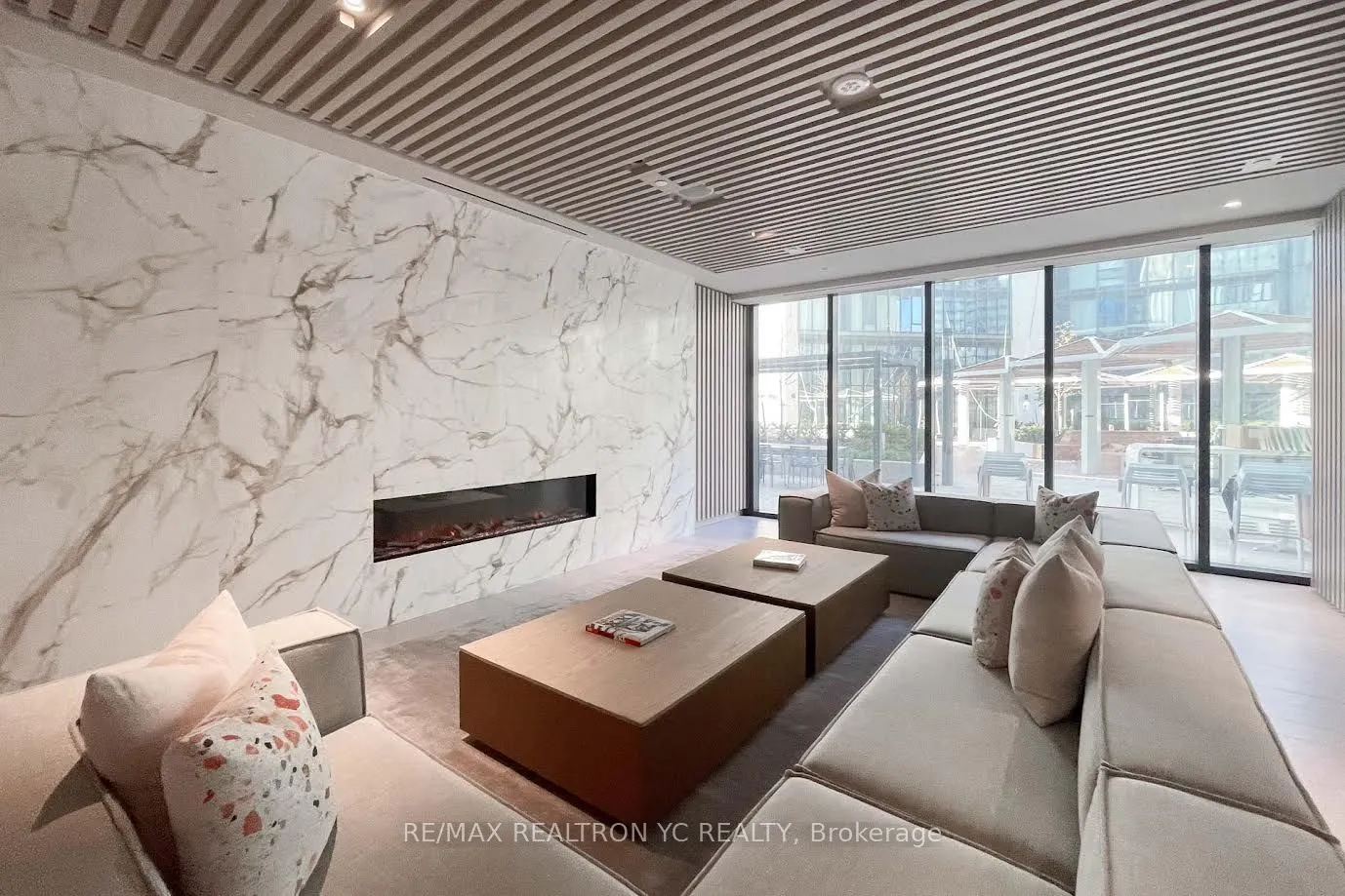 138 Downes Street, #6908