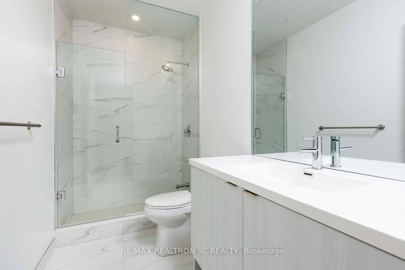 138 Downes Street, #6908