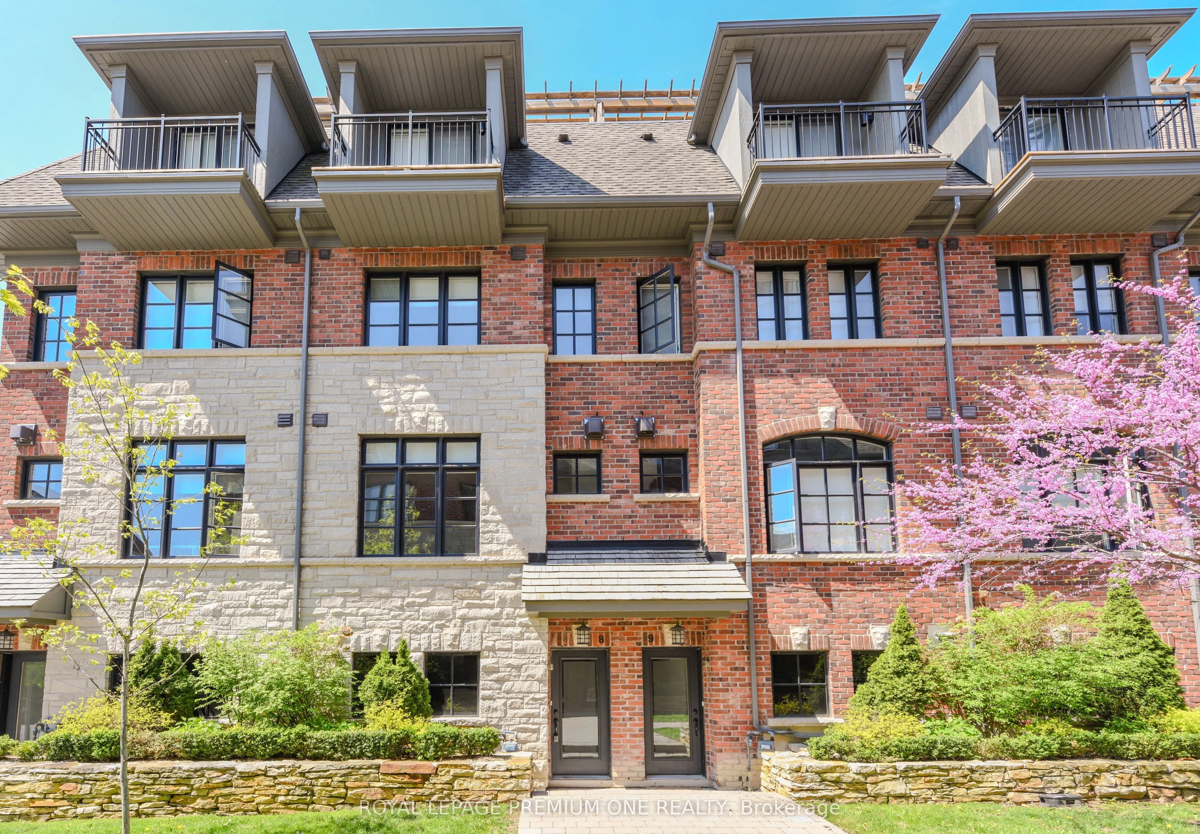 20 Salvador Allende Court, #2