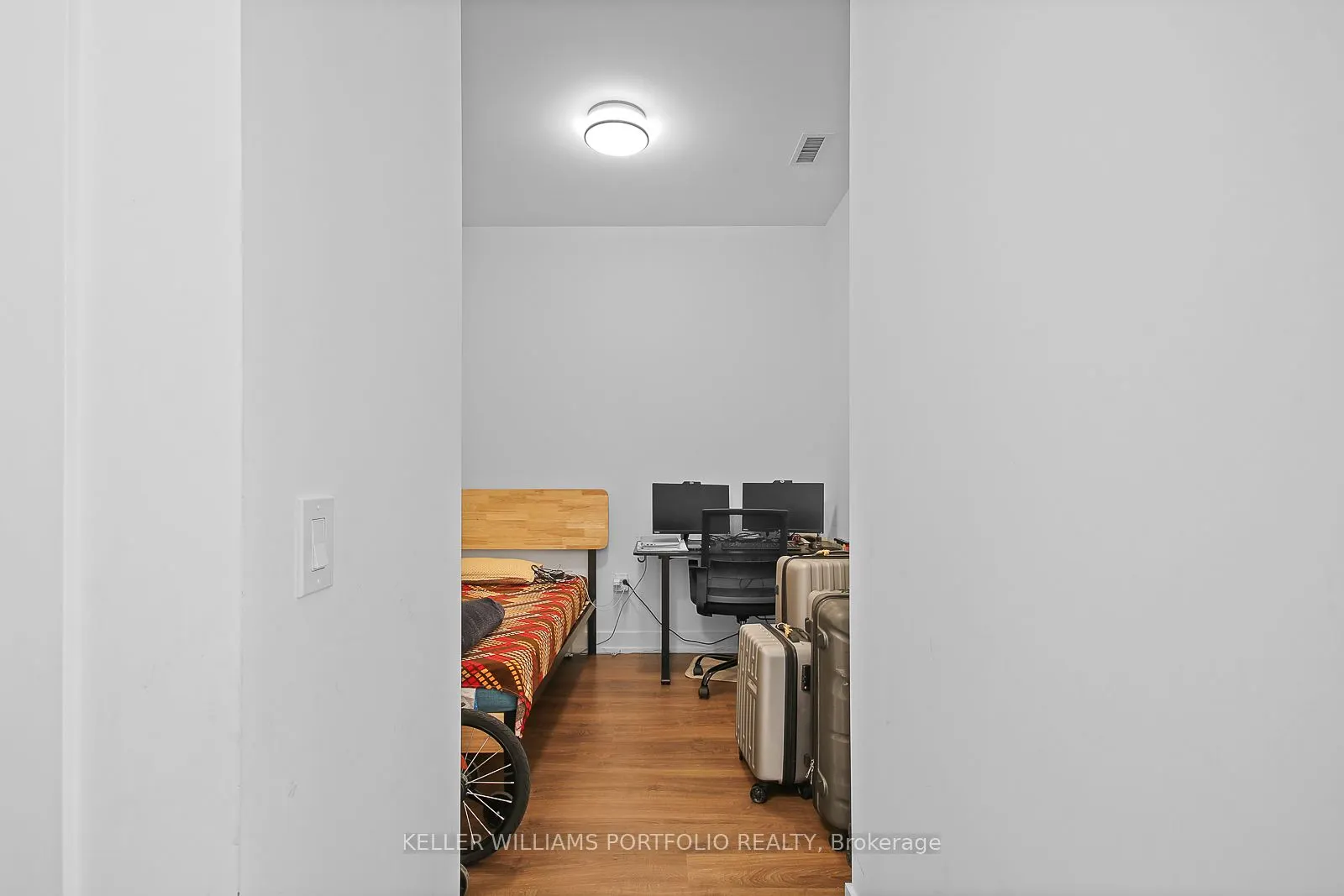 30 Inn On The Park Drive, #219