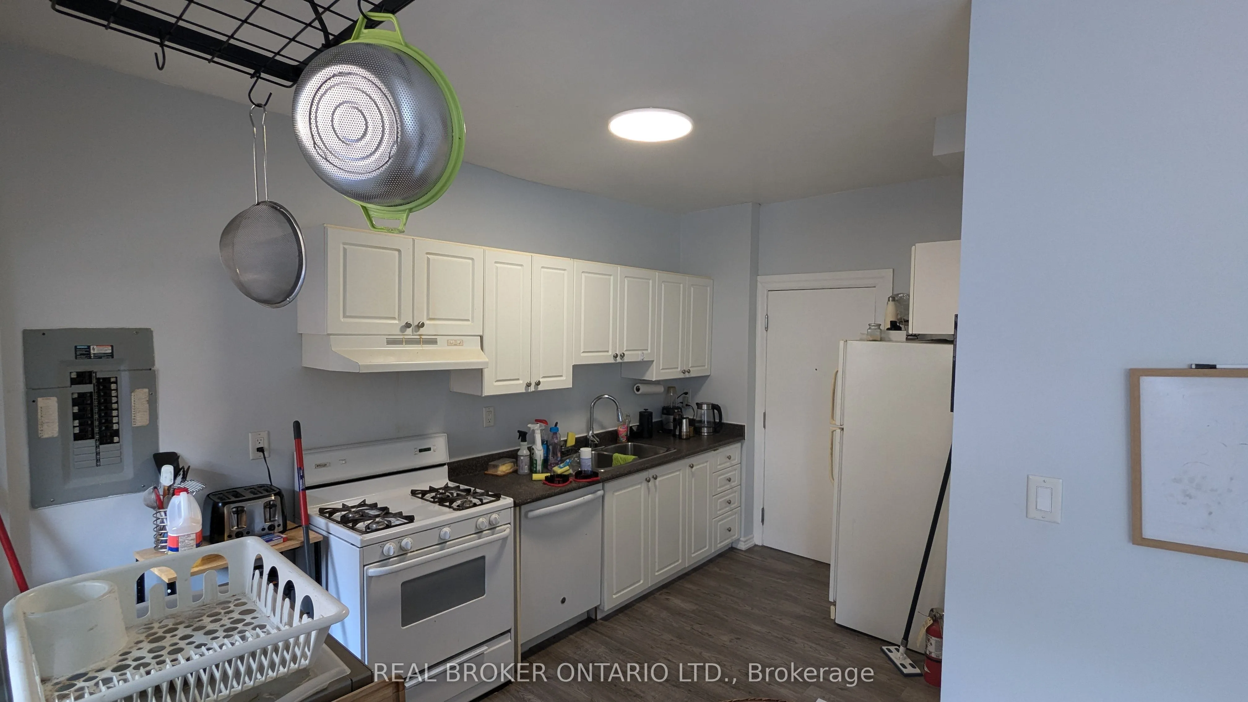 412 Jarvis Street, #302
