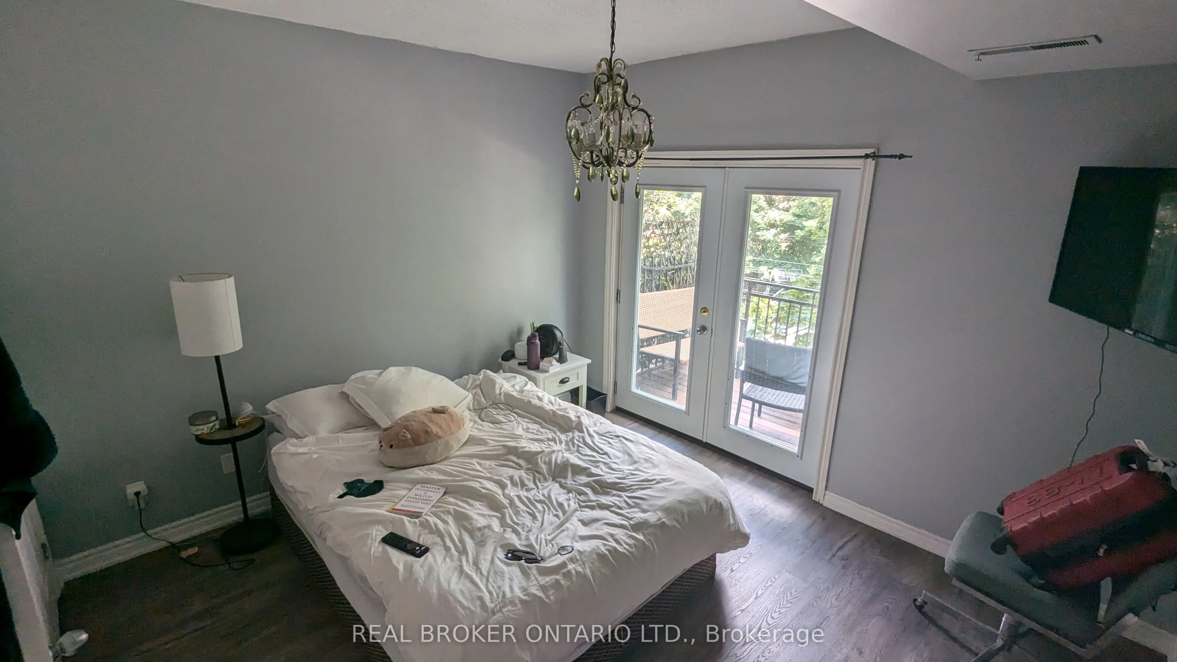 412 Jarvis Street, #302