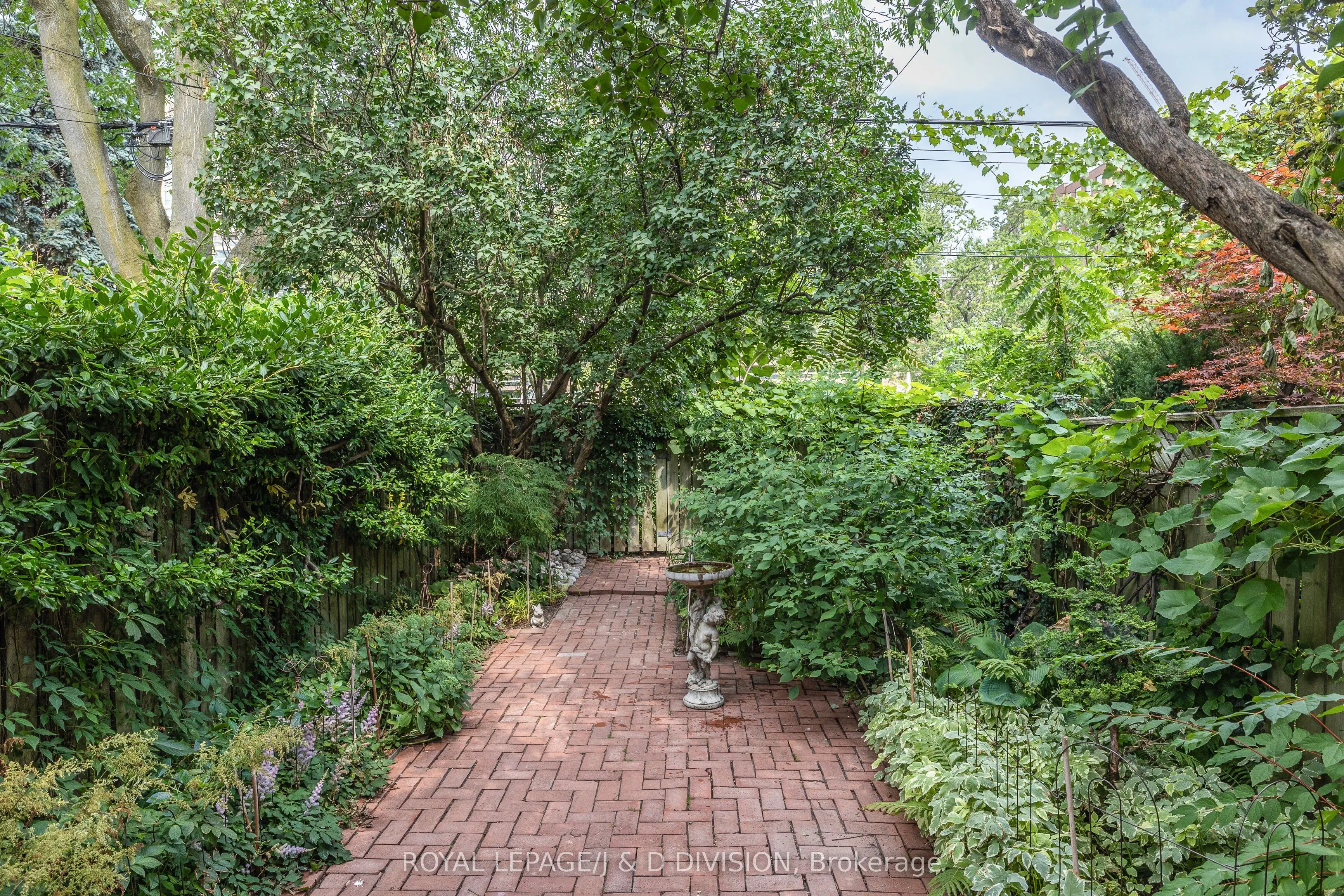 52 Balmoral Avenue