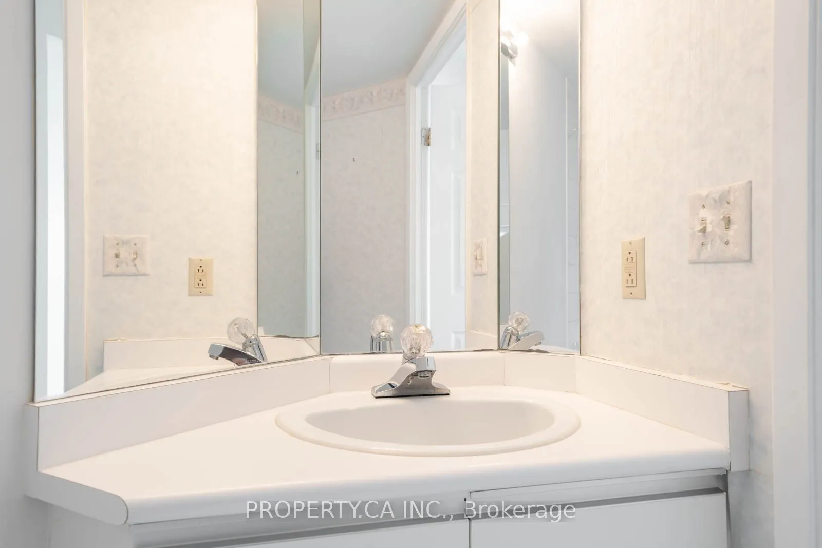 7 Concorde Place, #708