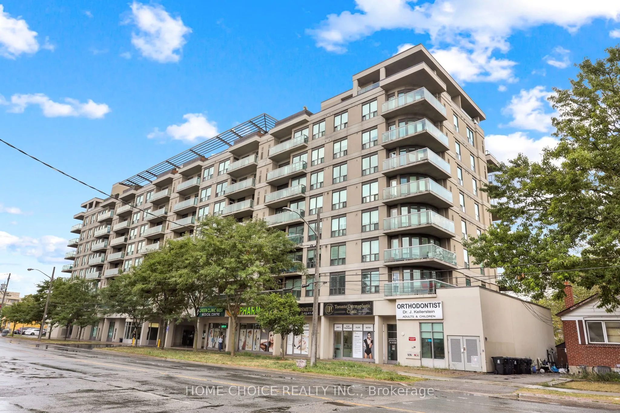 935 Sheppard Avenue W, #206
