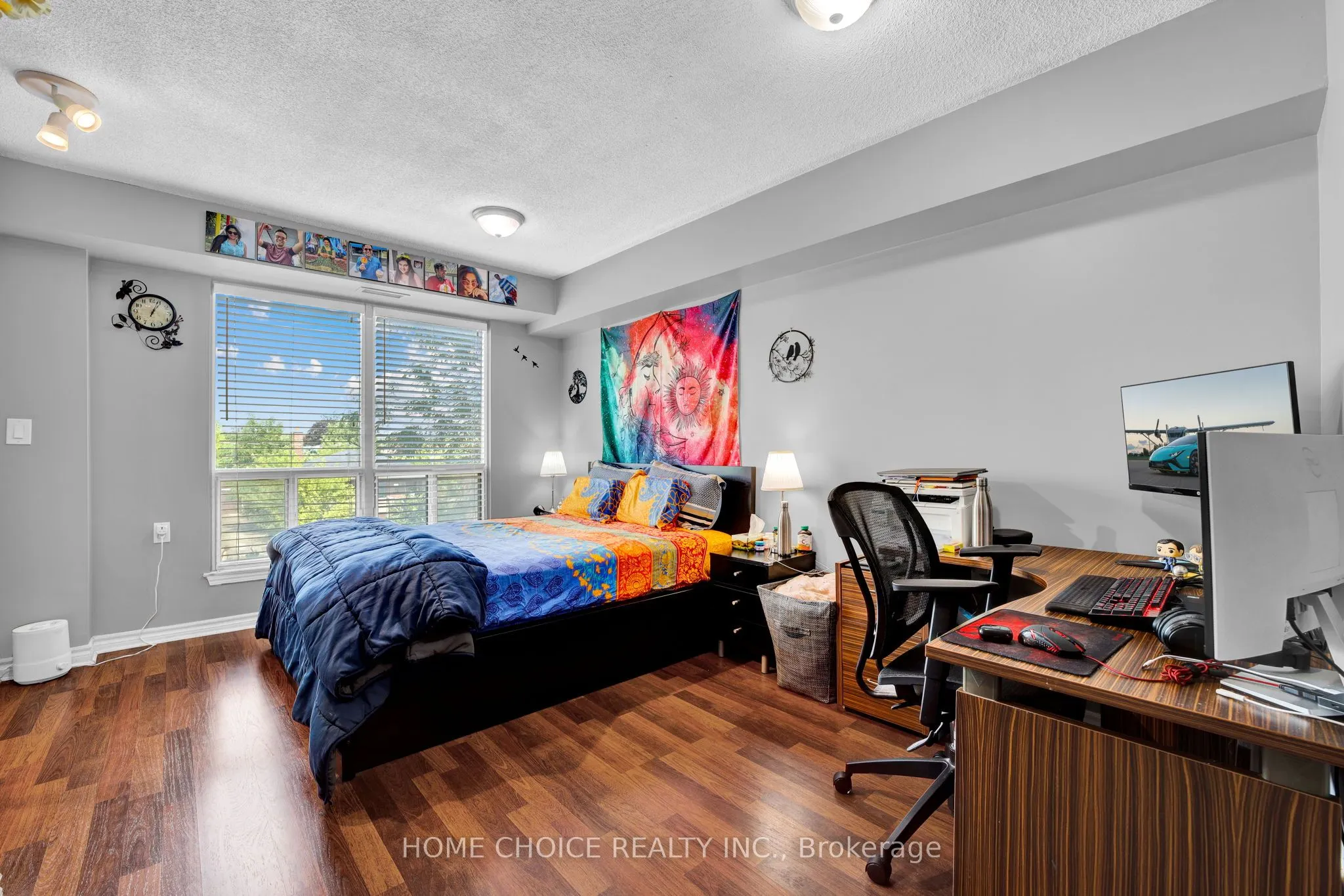935 Sheppard Avenue W, #206