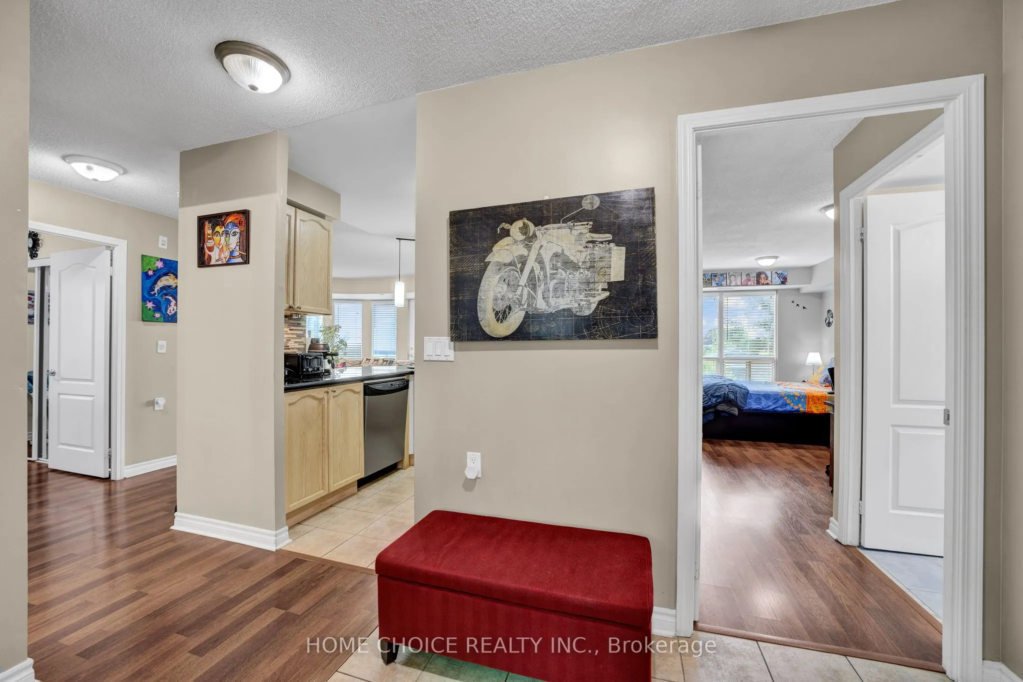 935 Sheppard Avenue W, #206