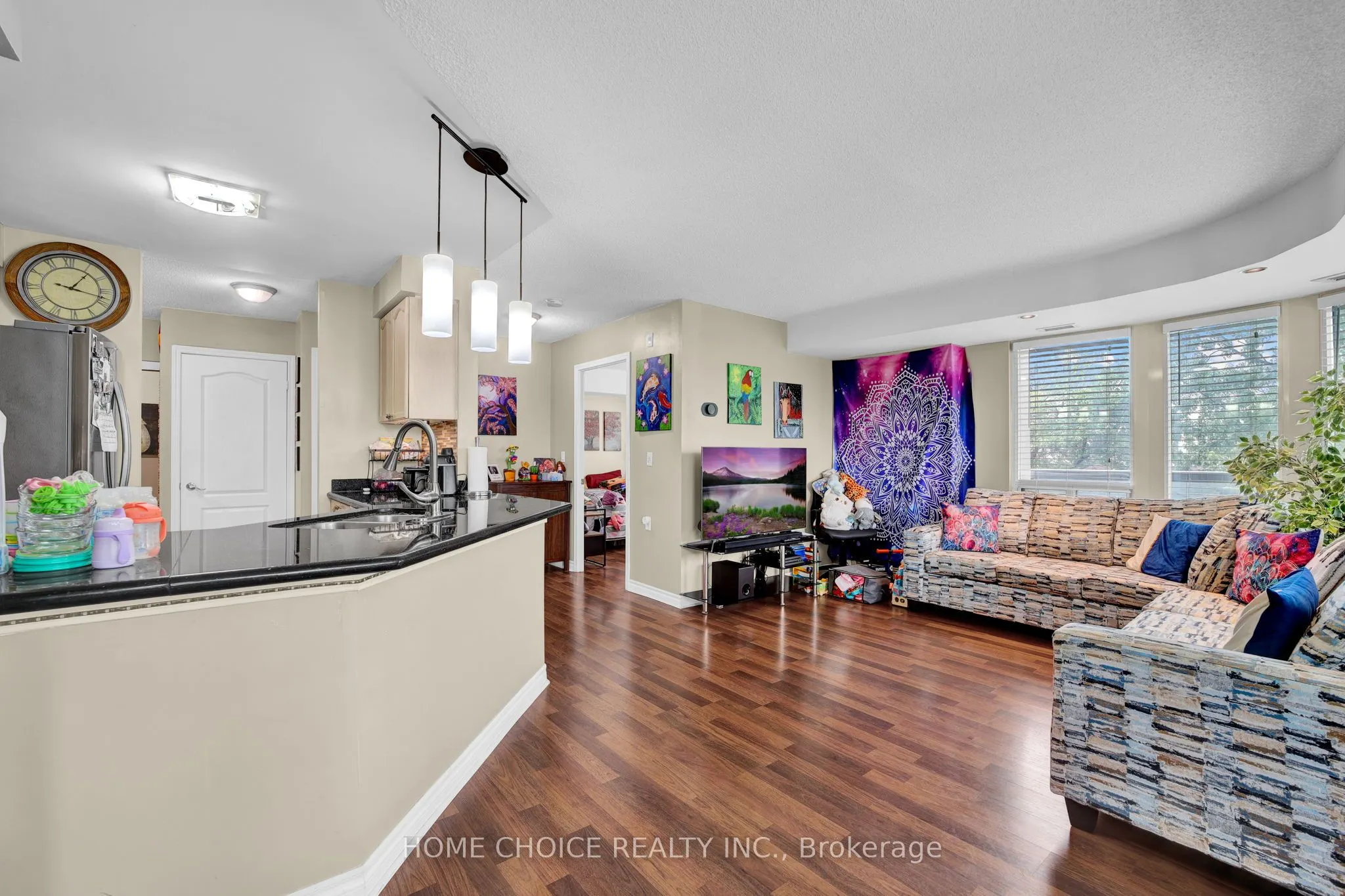 935 Sheppard Avenue W, #206