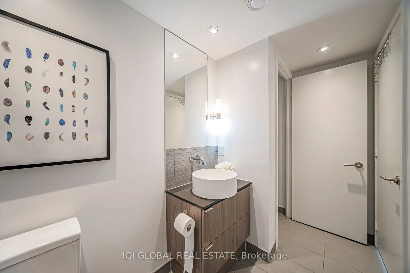 161 Roehampton Avenue, #2505