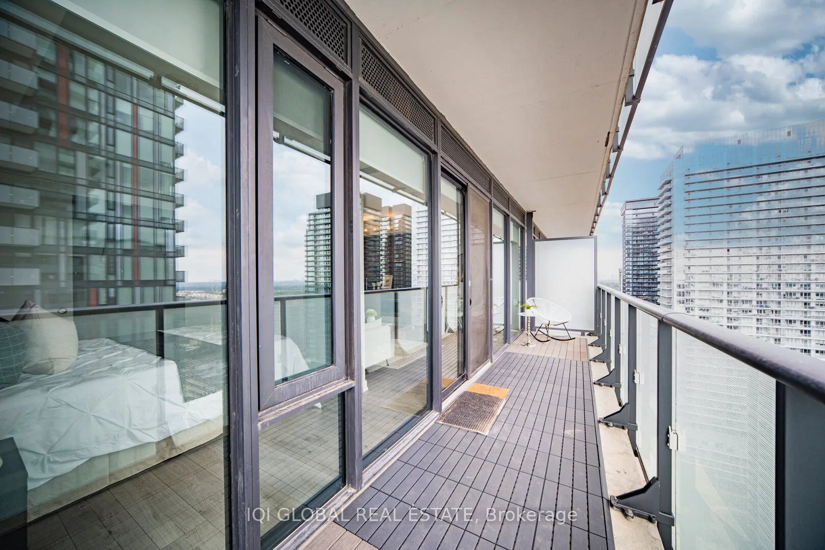 161 Roehampton Avenue, #2505