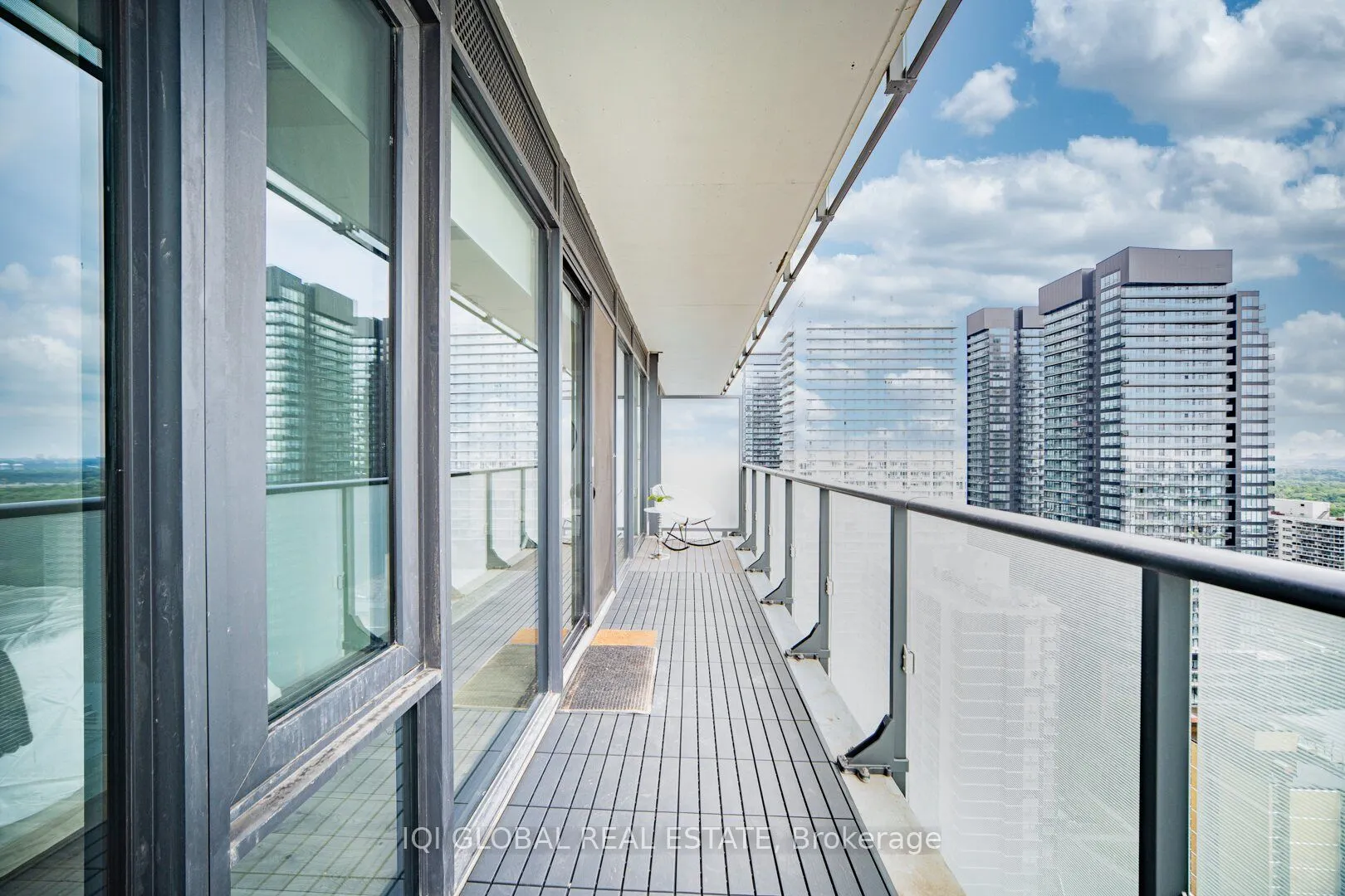 161 Roehampton Avenue, #2505