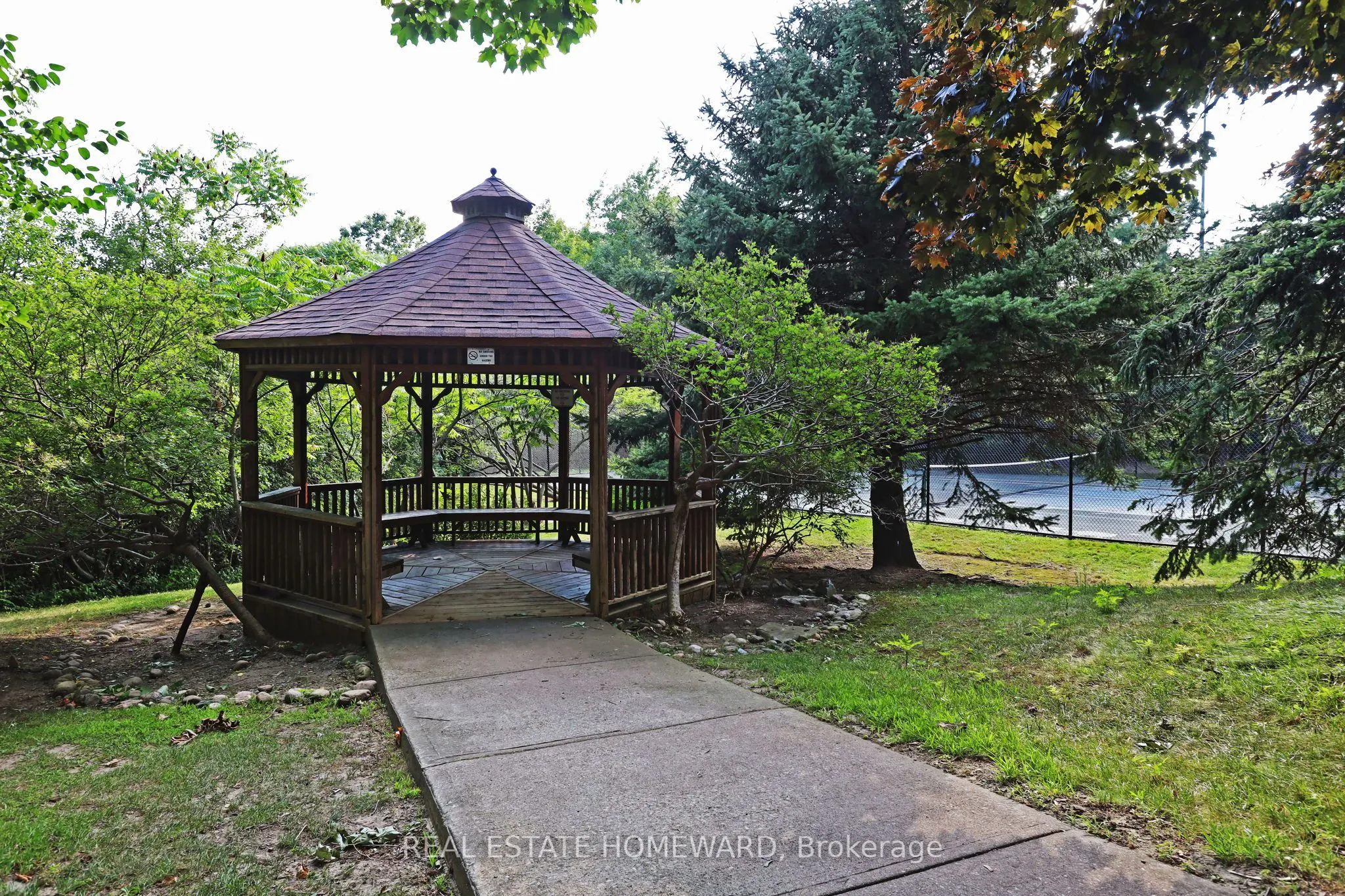 215 Wynford Drive, #801
