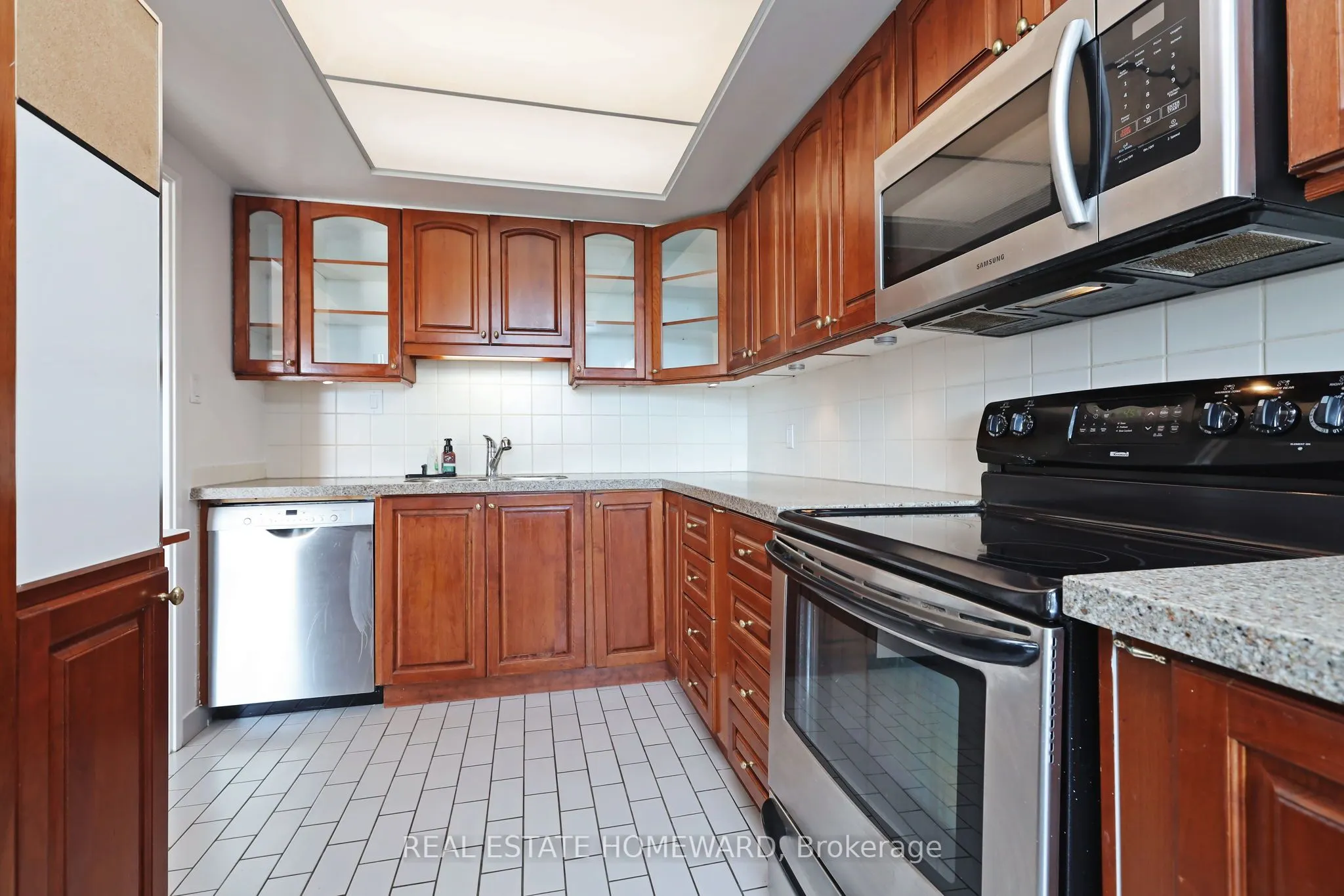 215 Wynford Drive, #801