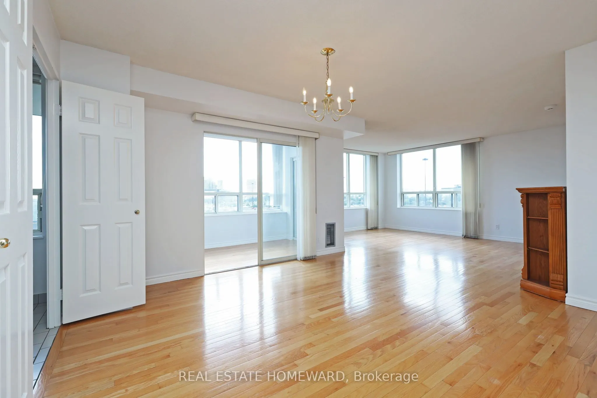 215 Wynford Drive, #801
