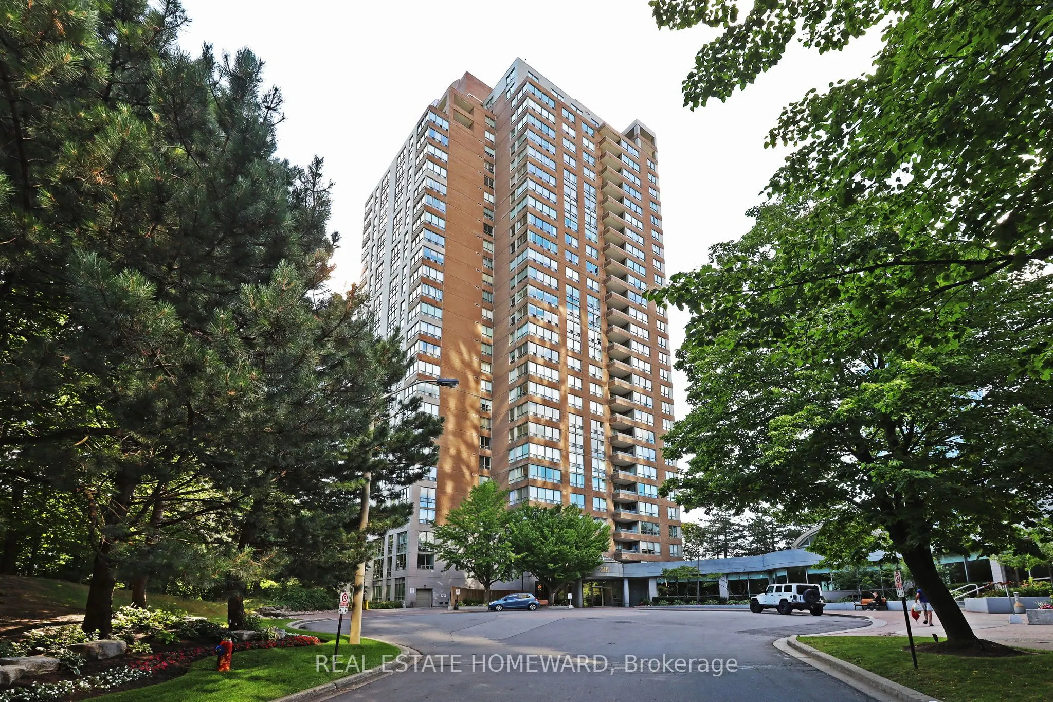 215 Wynford Drive, #801