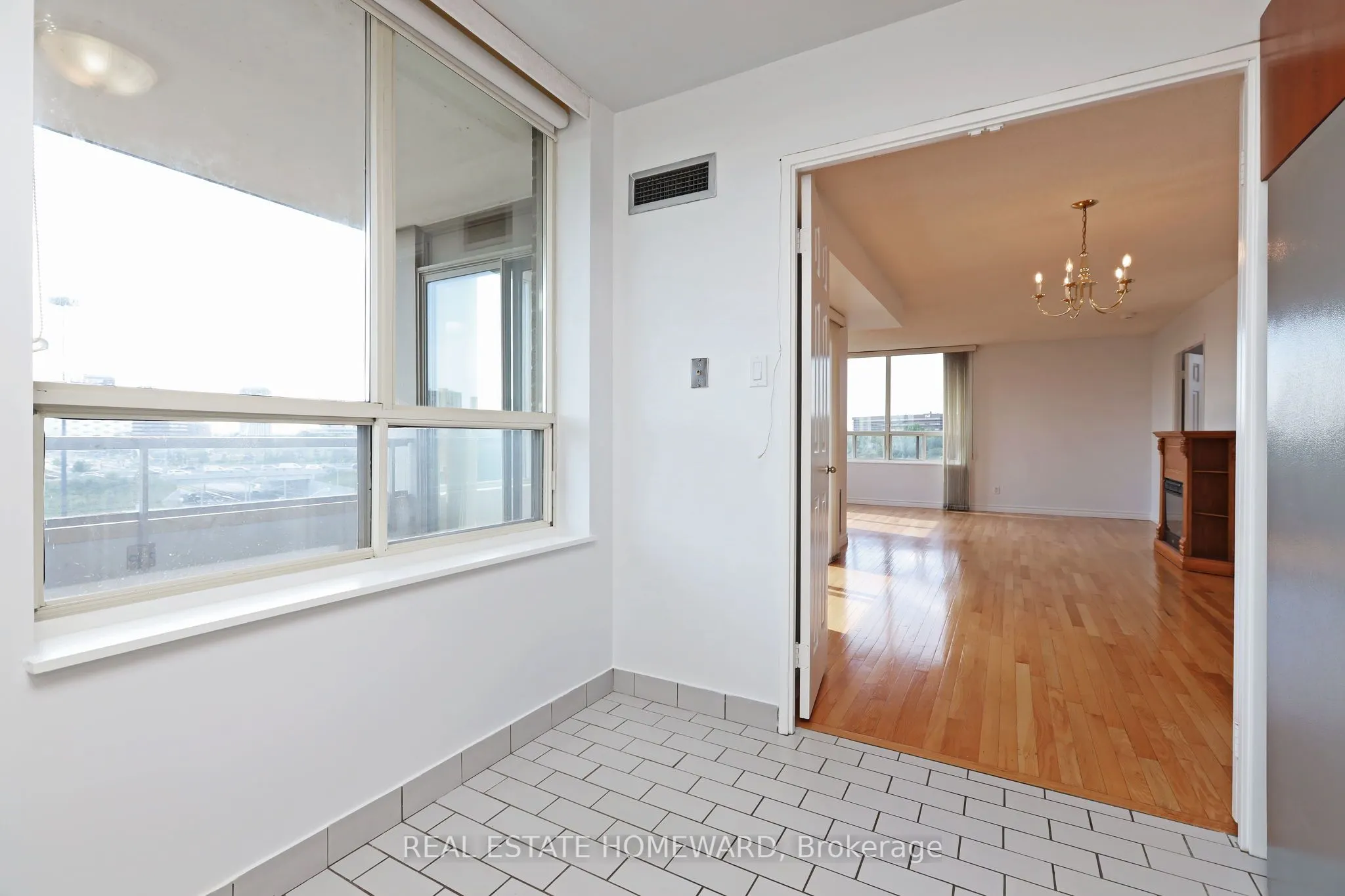 215 Wynford Drive, #801
