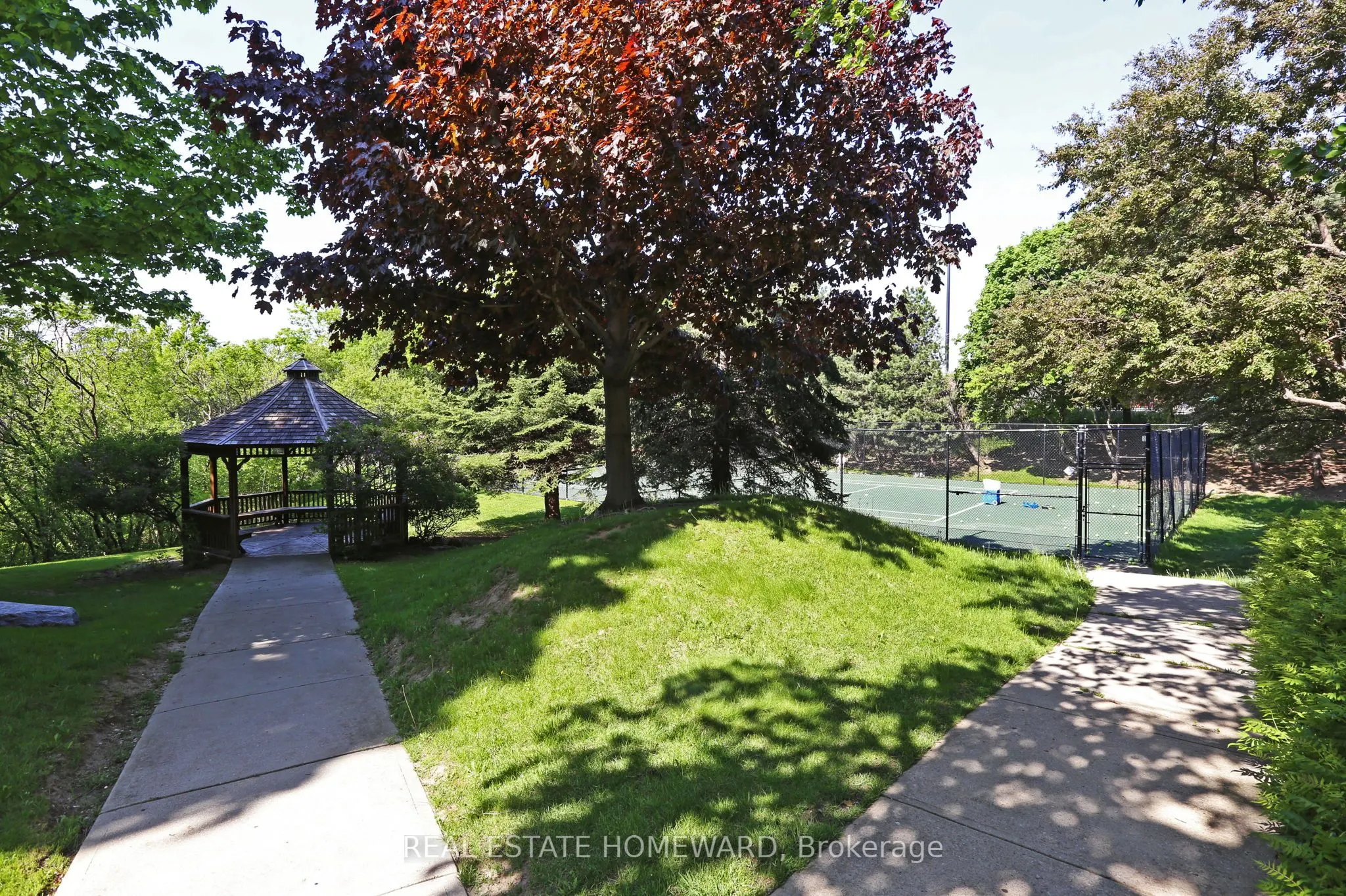 215 Wynford Drive, #801
