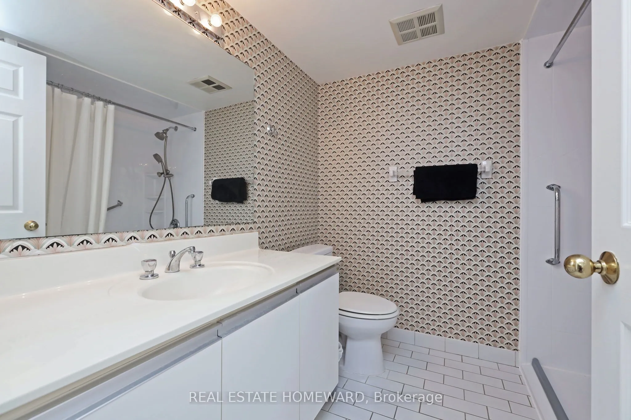 215 Wynford Drive, #801