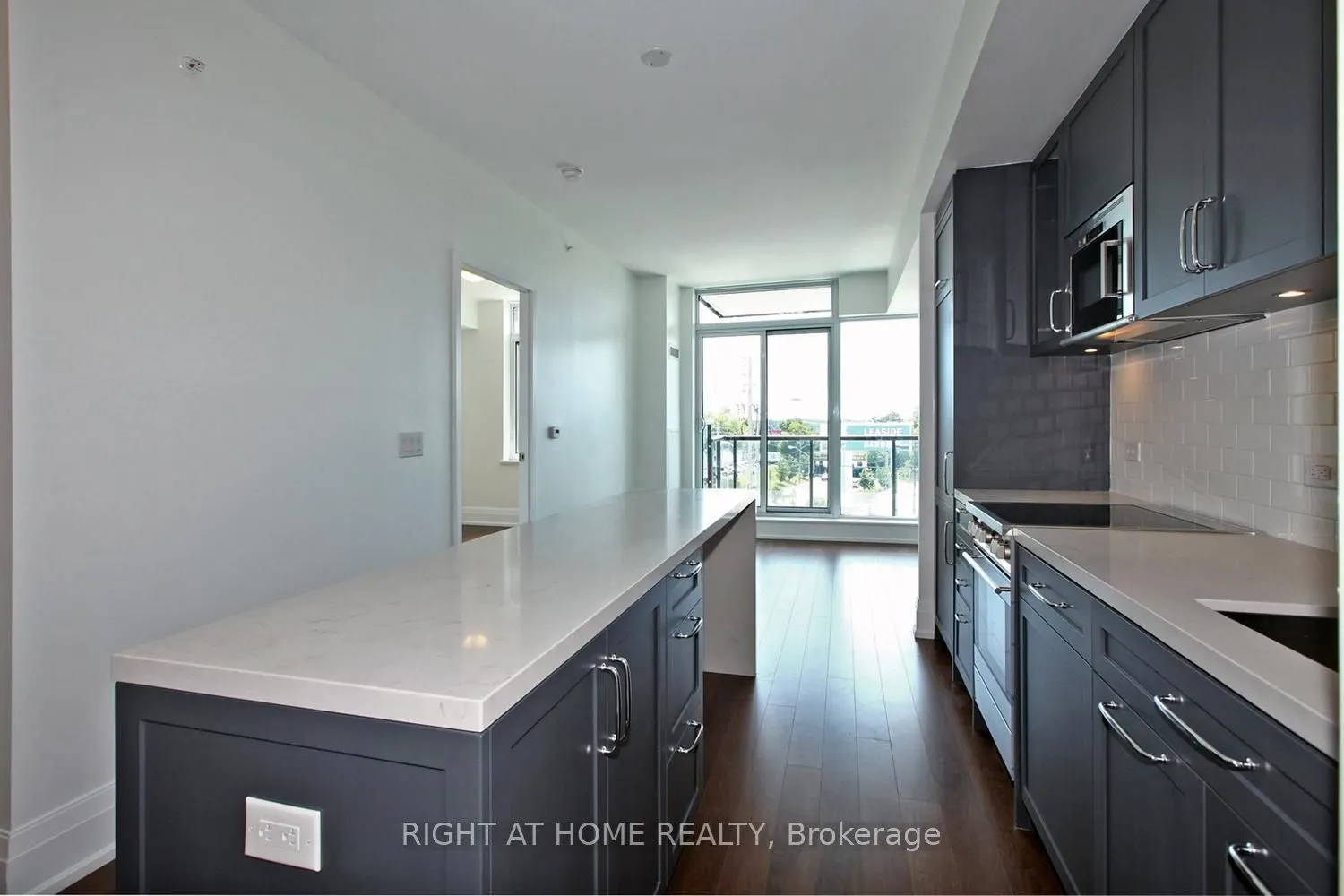 25 Malcolm Road, #307