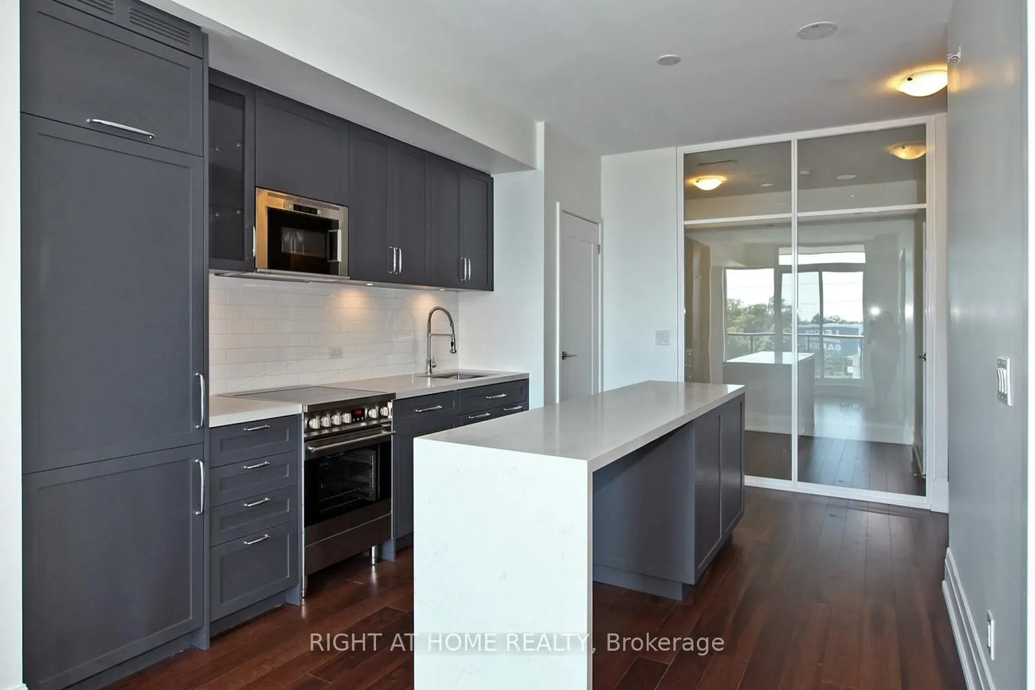 25 Malcolm Road, #307