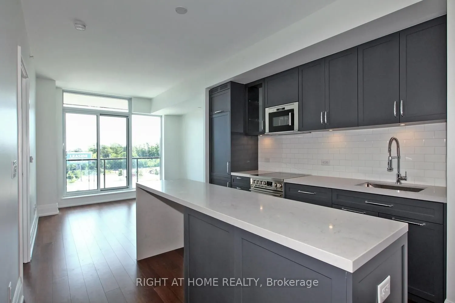 25 Malcolm Road, #307