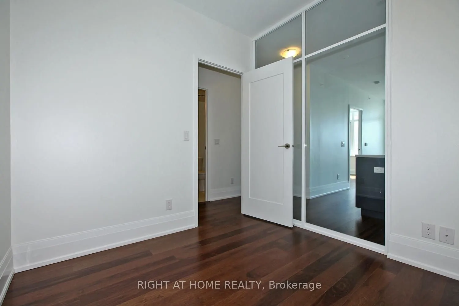 25 Malcolm Road, #307