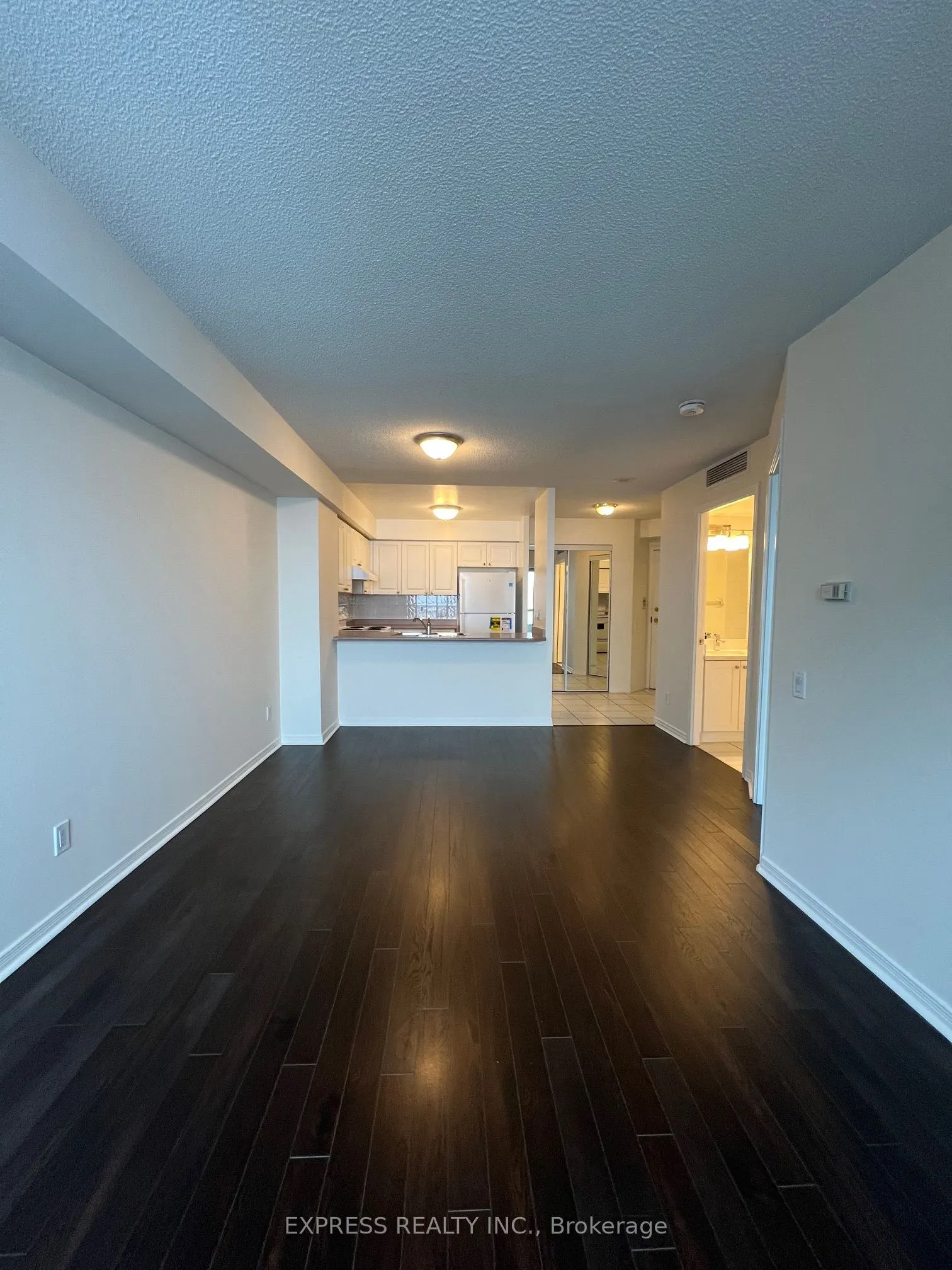 8 Hillcrest Avenue, #1918
