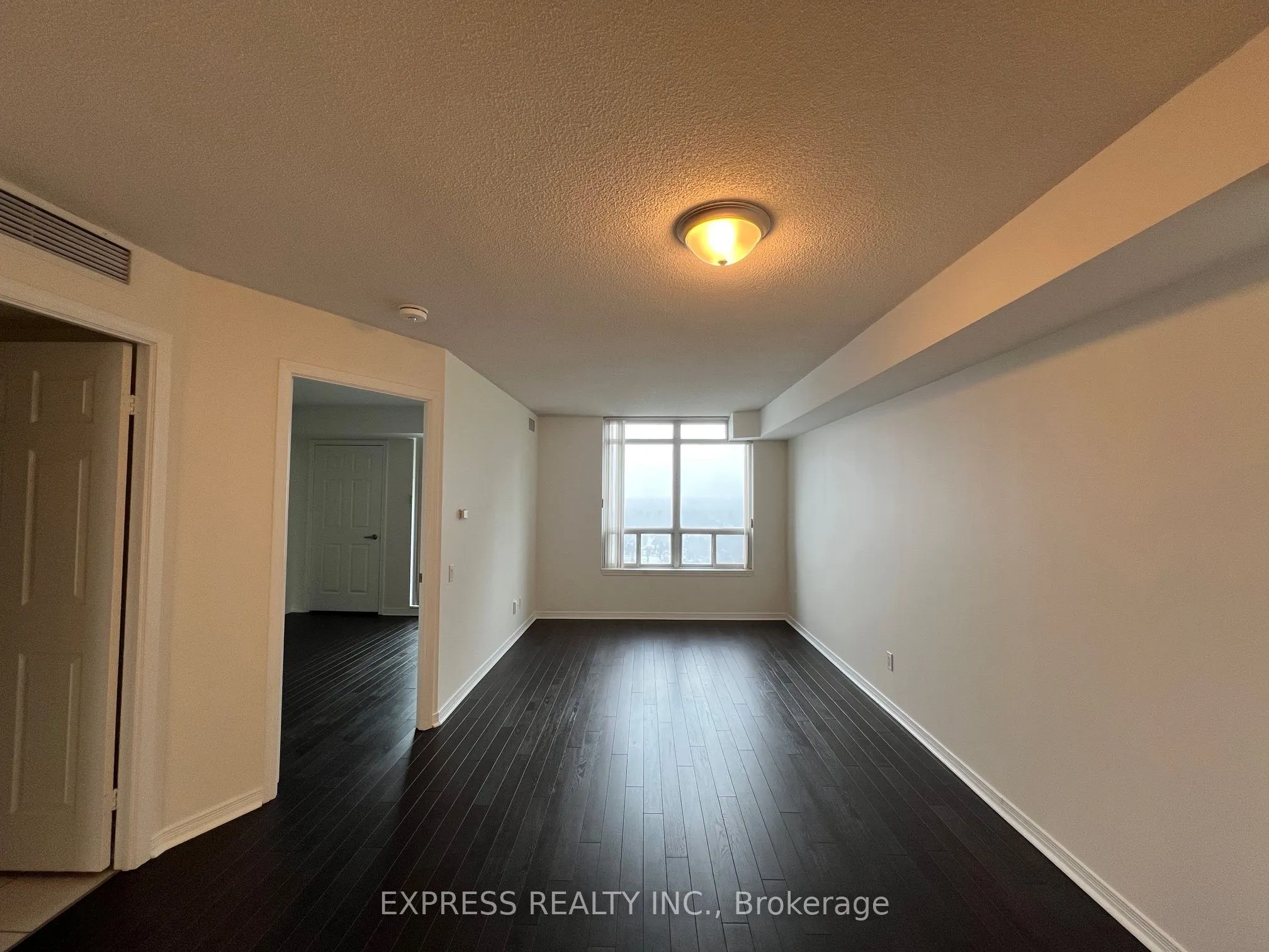 8 Hillcrest Avenue, #1918