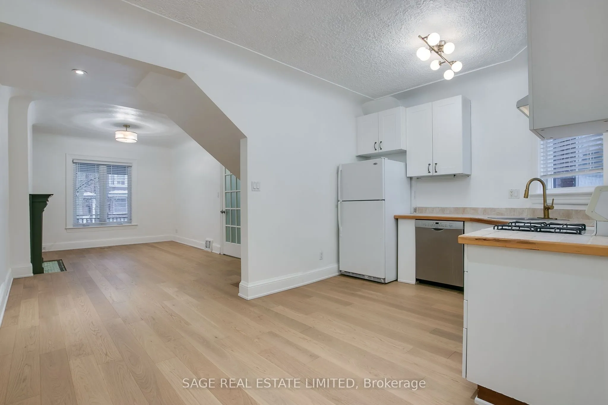 345 Markham Street, #main