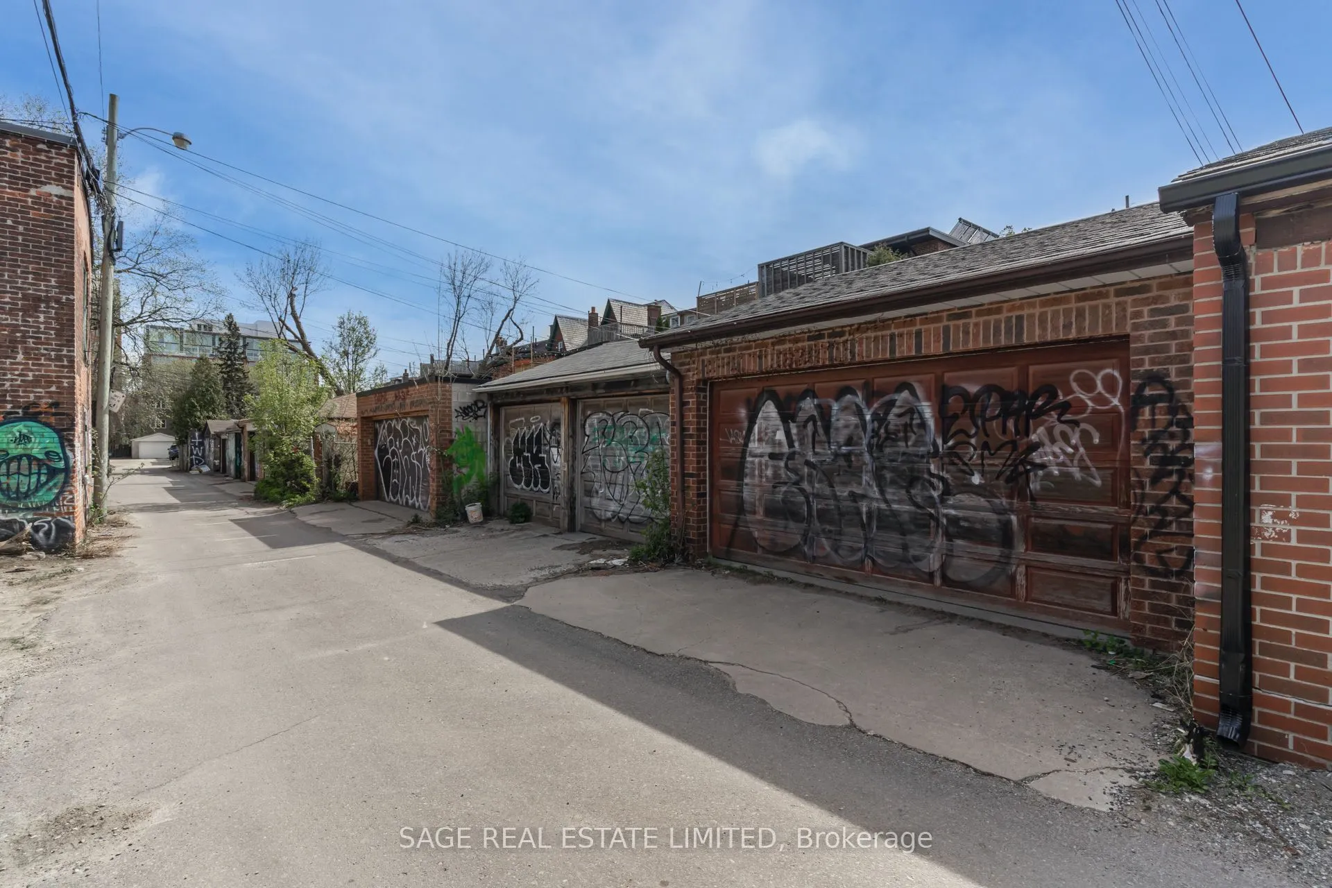 345 Markham Street, #main