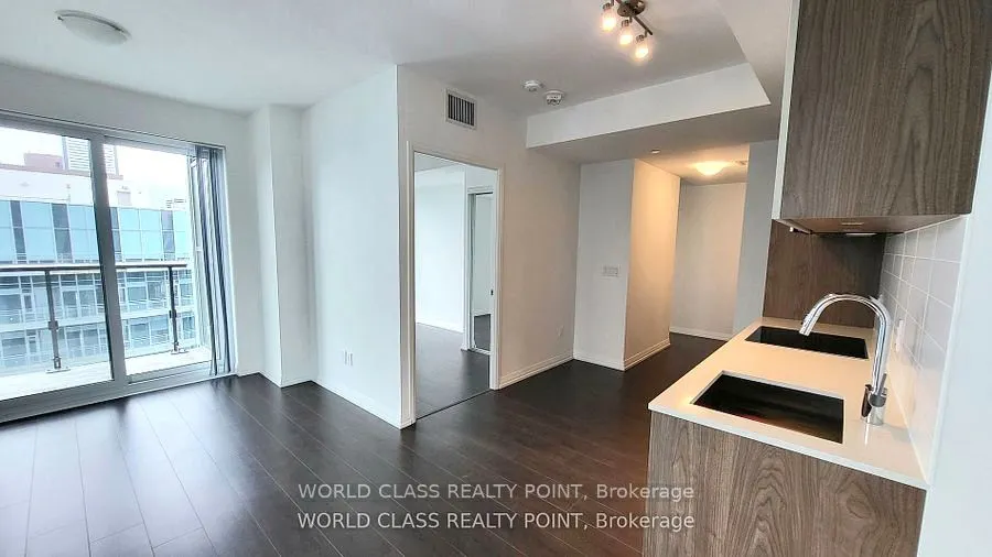 8 Widmer Street, #5005