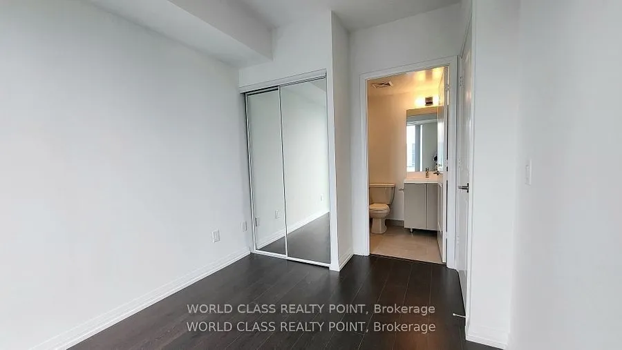 8 Widmer Street, #5005