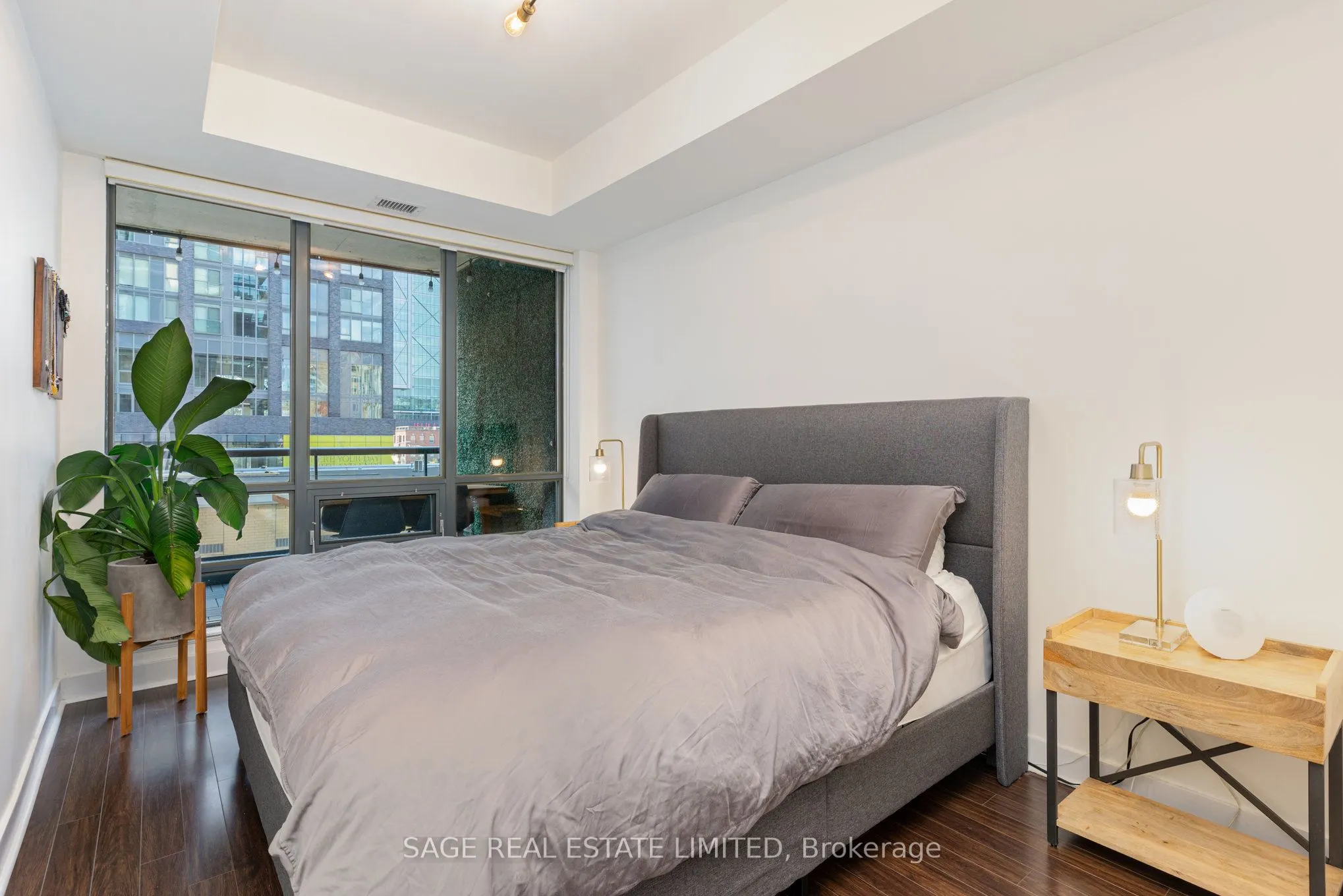 438 King Street W, #309