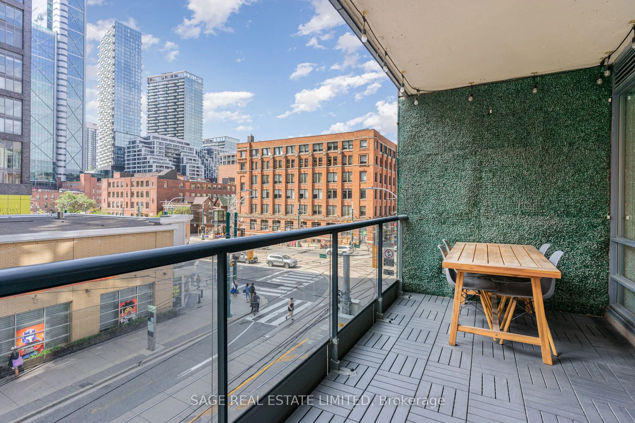 438 King Street W, #309
